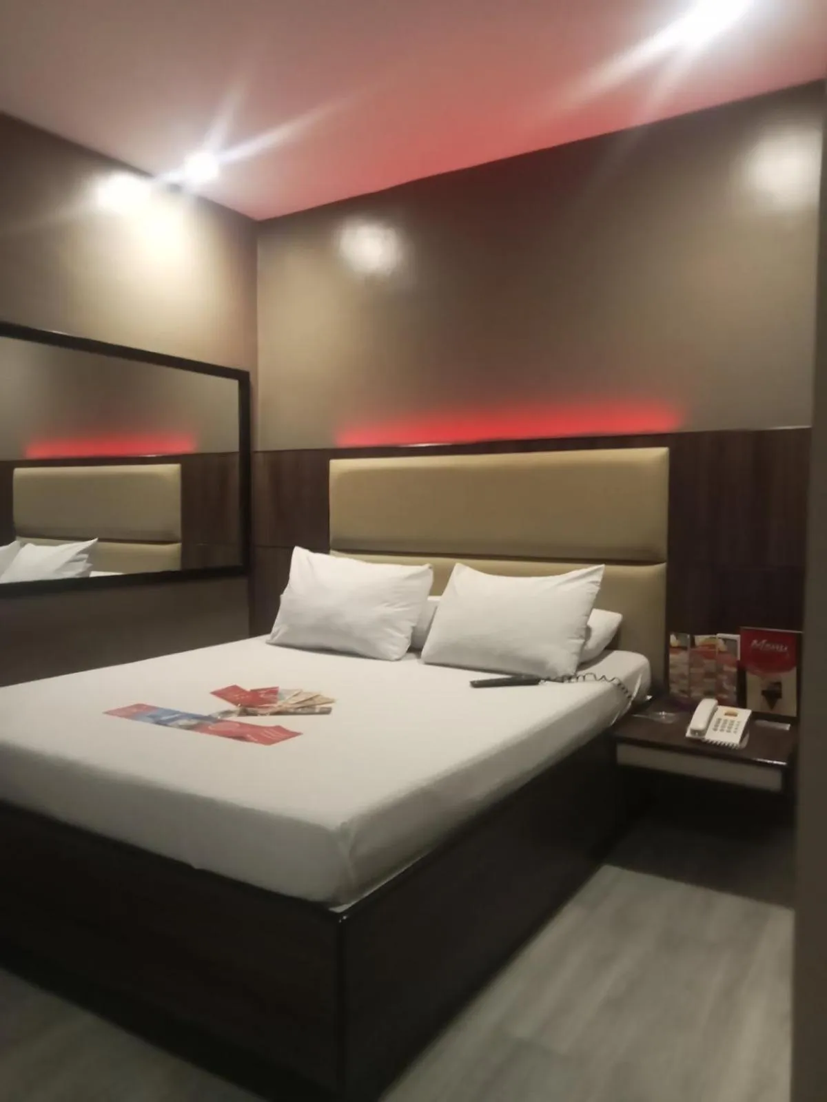 Bed in Hotel Sogo Pasay Wood Street