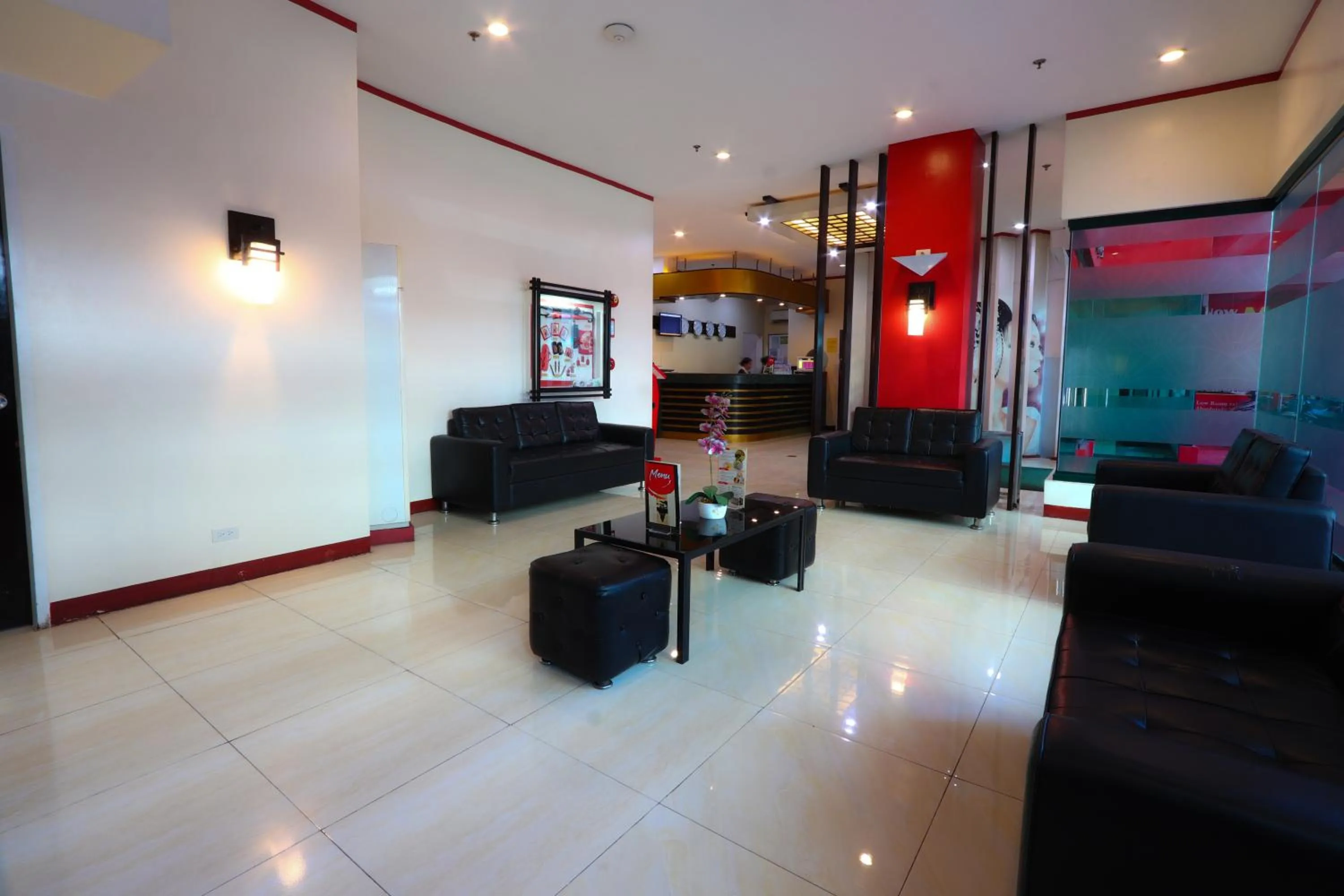 Lobby or reception in Hotel Sogo Yabut