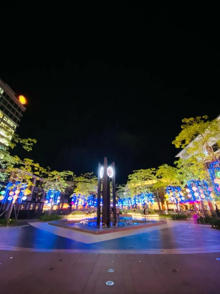 MiriTimesSquare DAJ#4 Free WI-FI