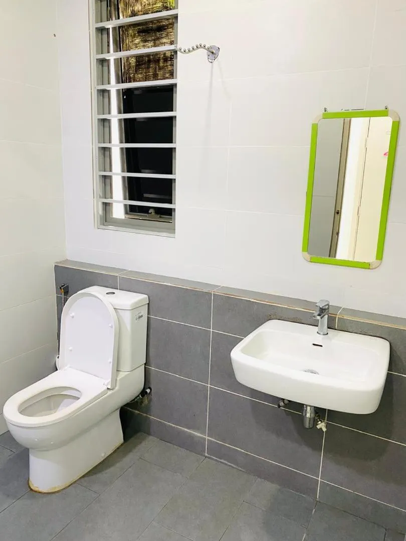 MiriTimesSquare DAJ#4 Free WI-FI