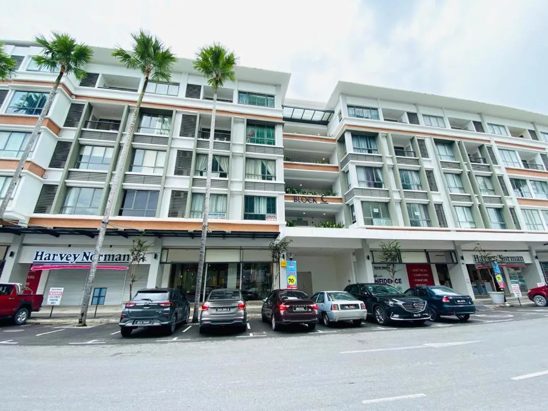 MiriTimesSquare DAJ#4 Free WI-FI