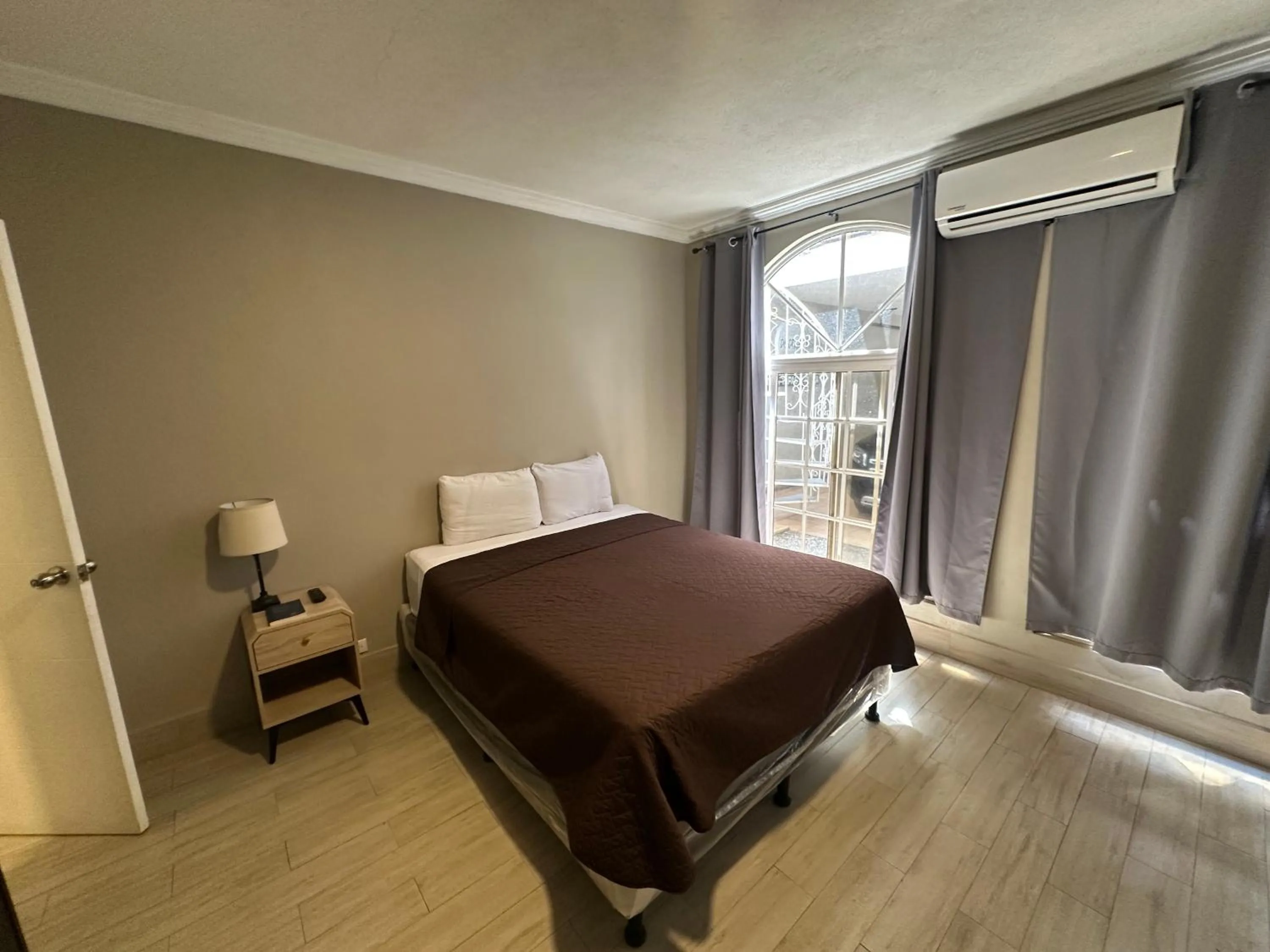 Photo of the whole room, Bed in Villa Sicilia