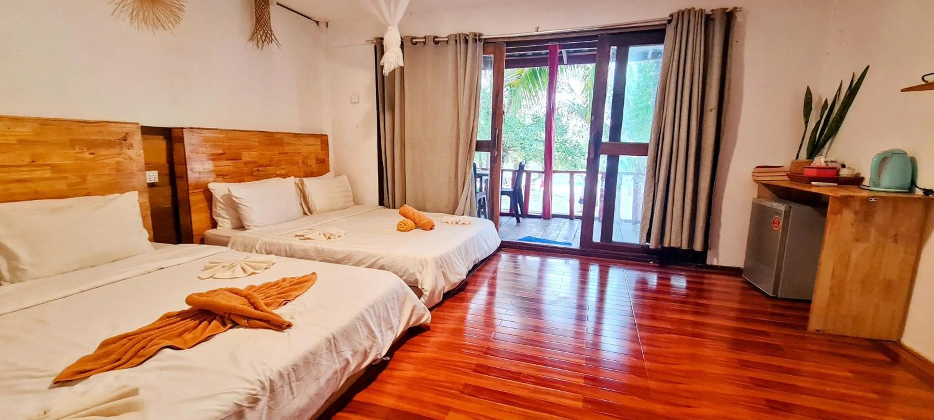 Photo of the whole room, Bed in Koh Rong Beach Hostel and Bungalows