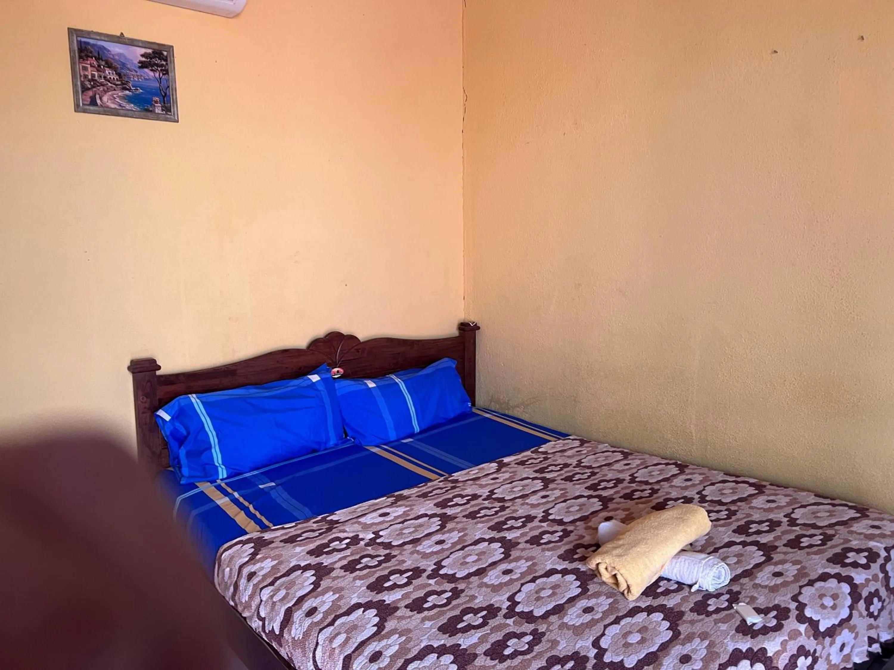 Bedroom in OYO 90981 Chenang Rest House 1