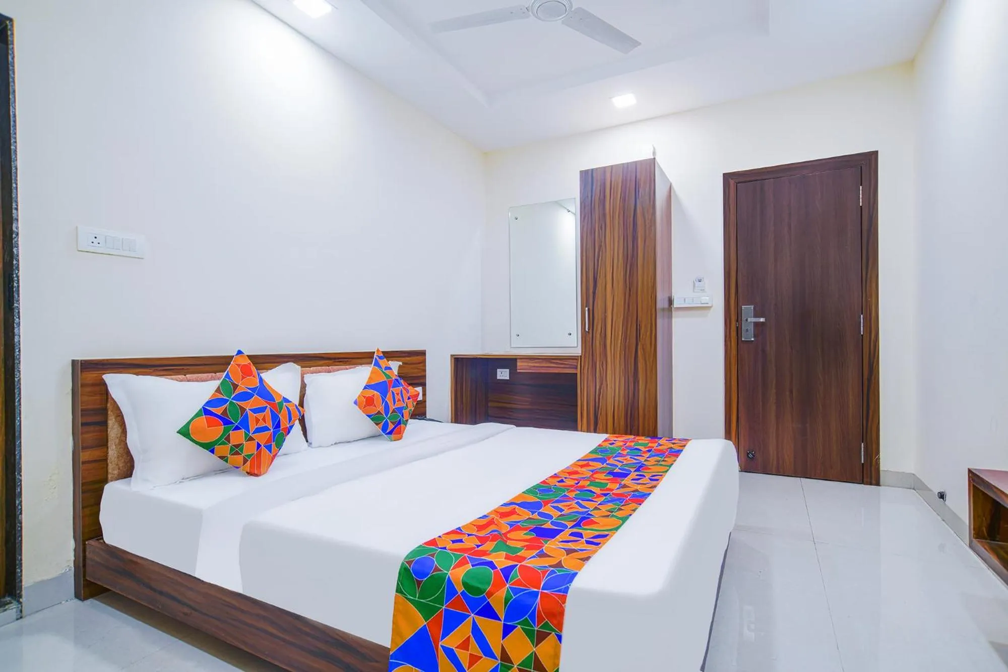 Bed in FabHotel J Palace