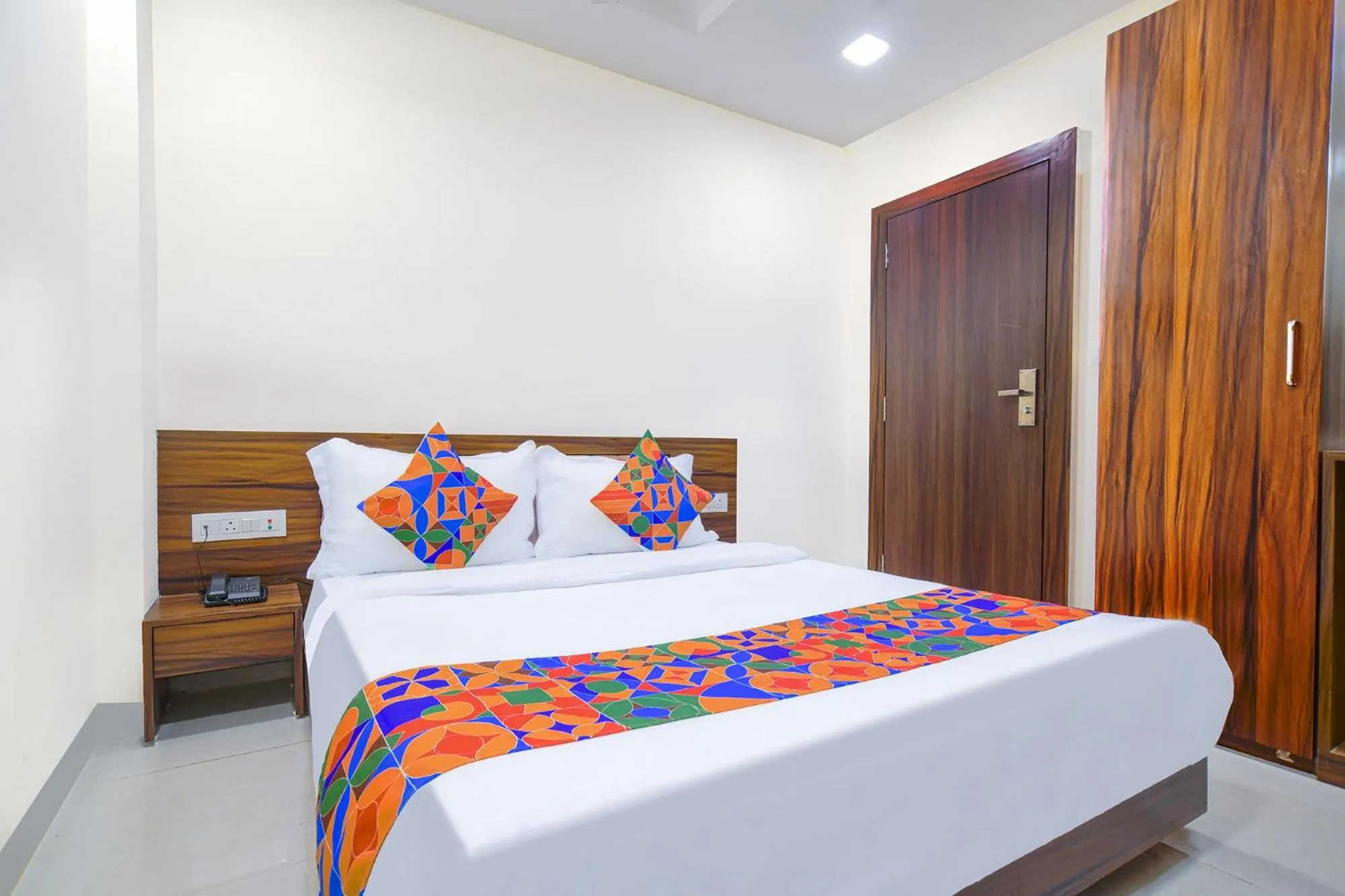 Bed in FabHotel J Palace