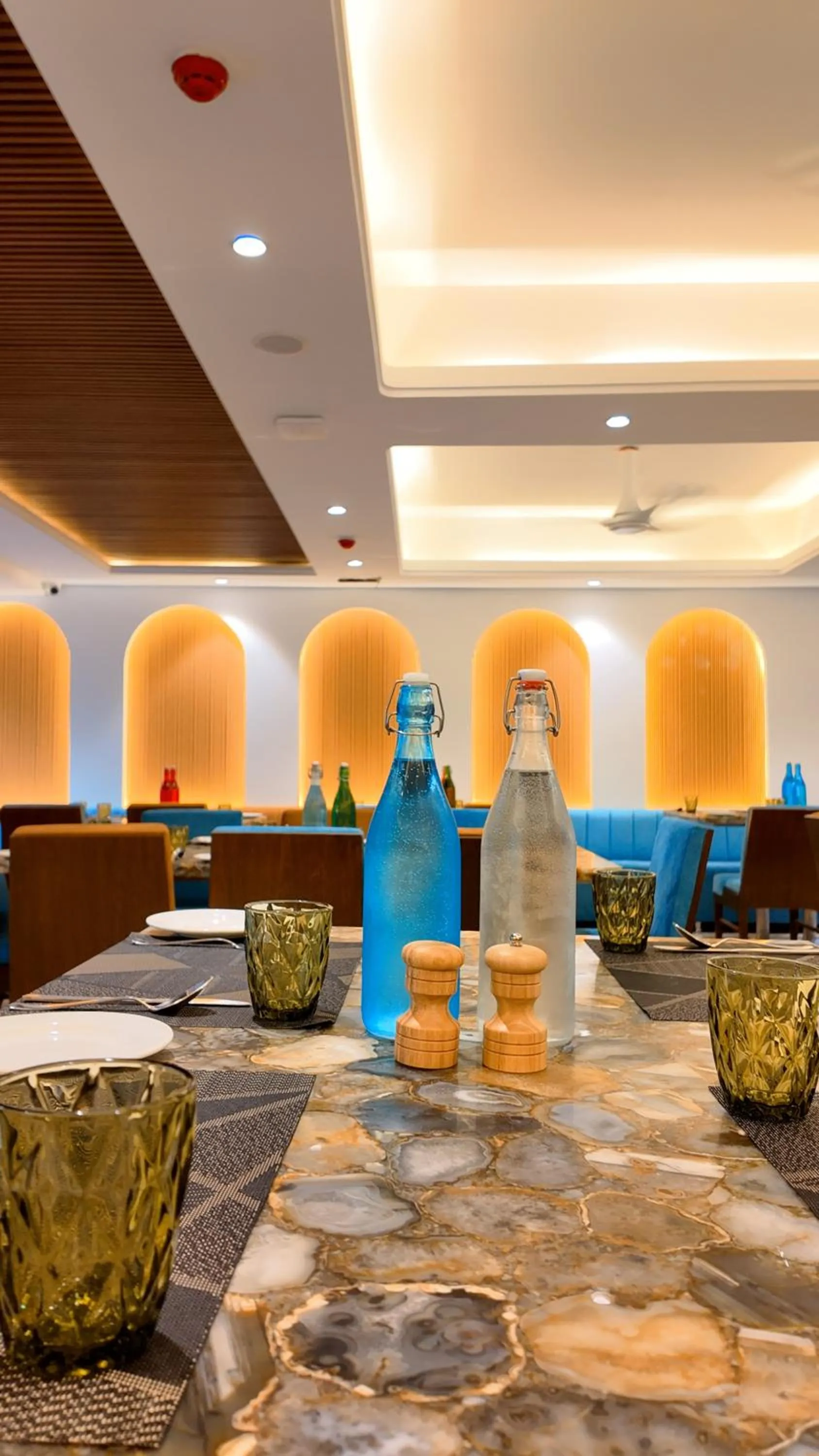 Restaurant/places to eat in Fortune Select Candolim, Goa - Member ITC Hotels' Group