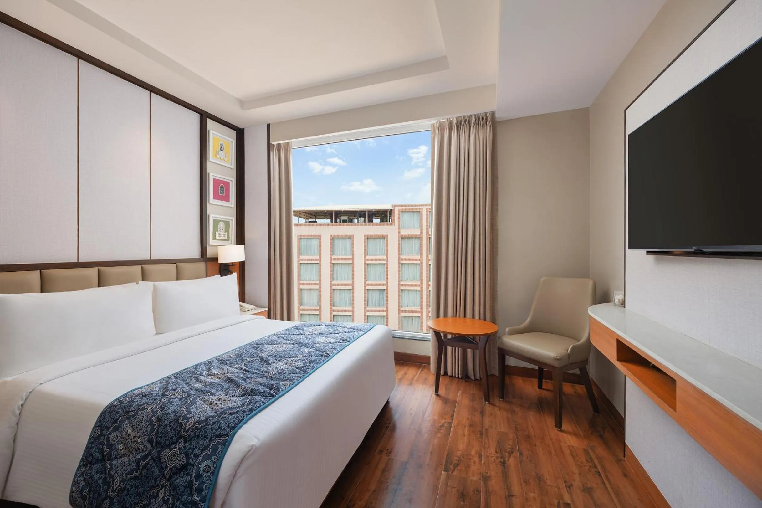 Bedroom, Bed in Fortune Select Candolim, Goa - Member ITC Hotels' Group