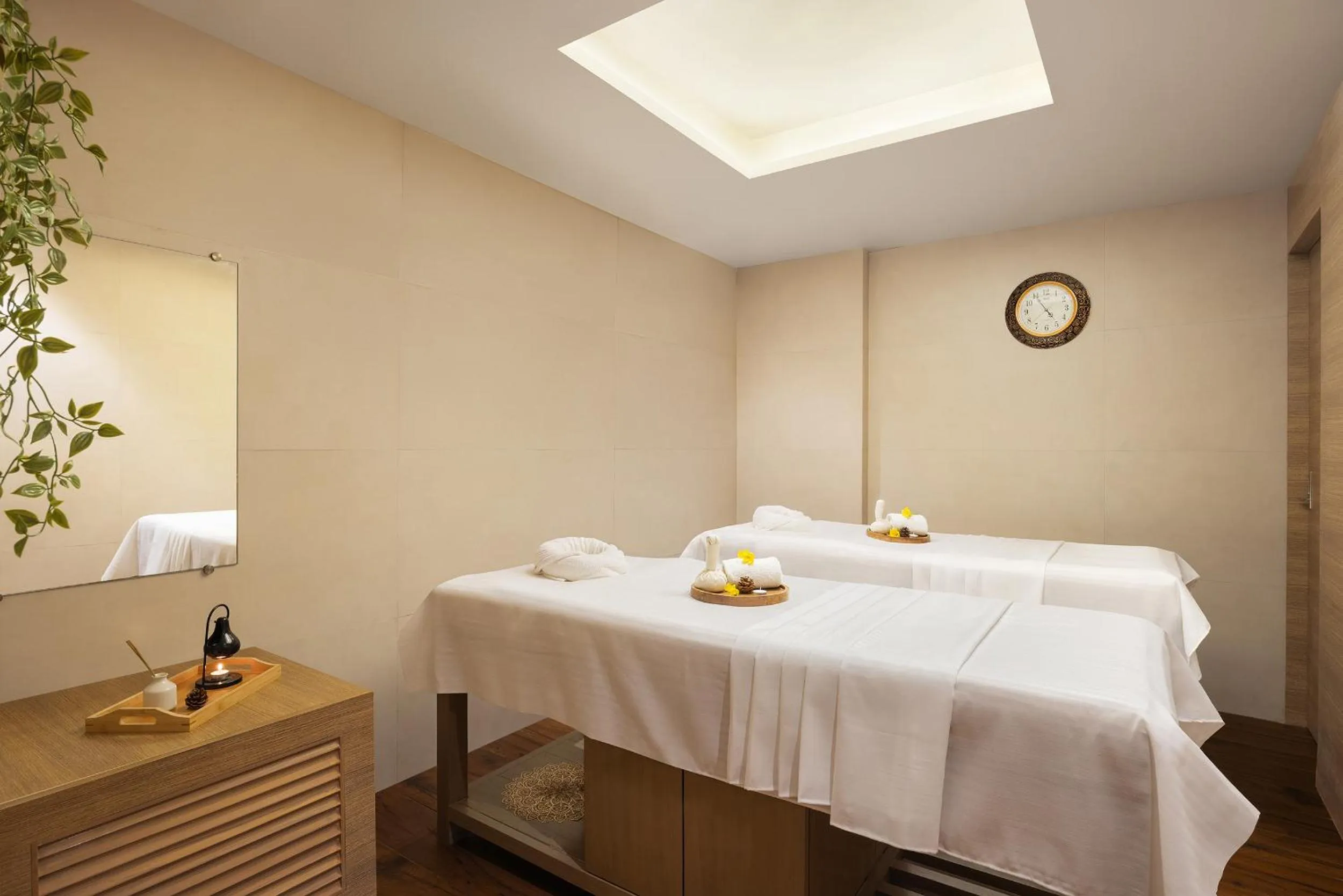 Spa and wellness centre/facilities, Bed in Fortune Select Candolim, Goa - Member ITC Hotels' Group