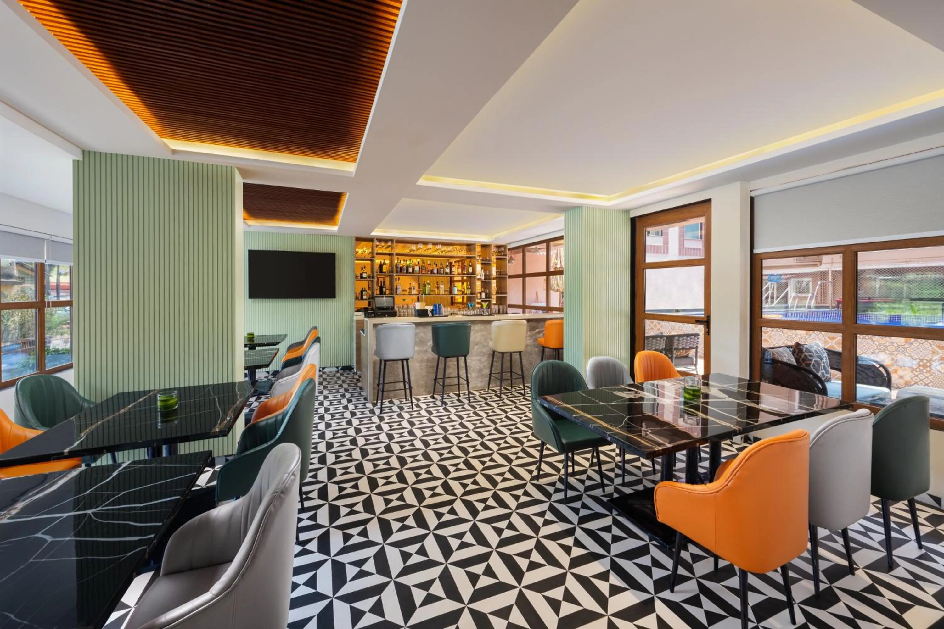 Lounge or bar in Fortune Select Candolim, Goa - Member ITC Hotels' Group