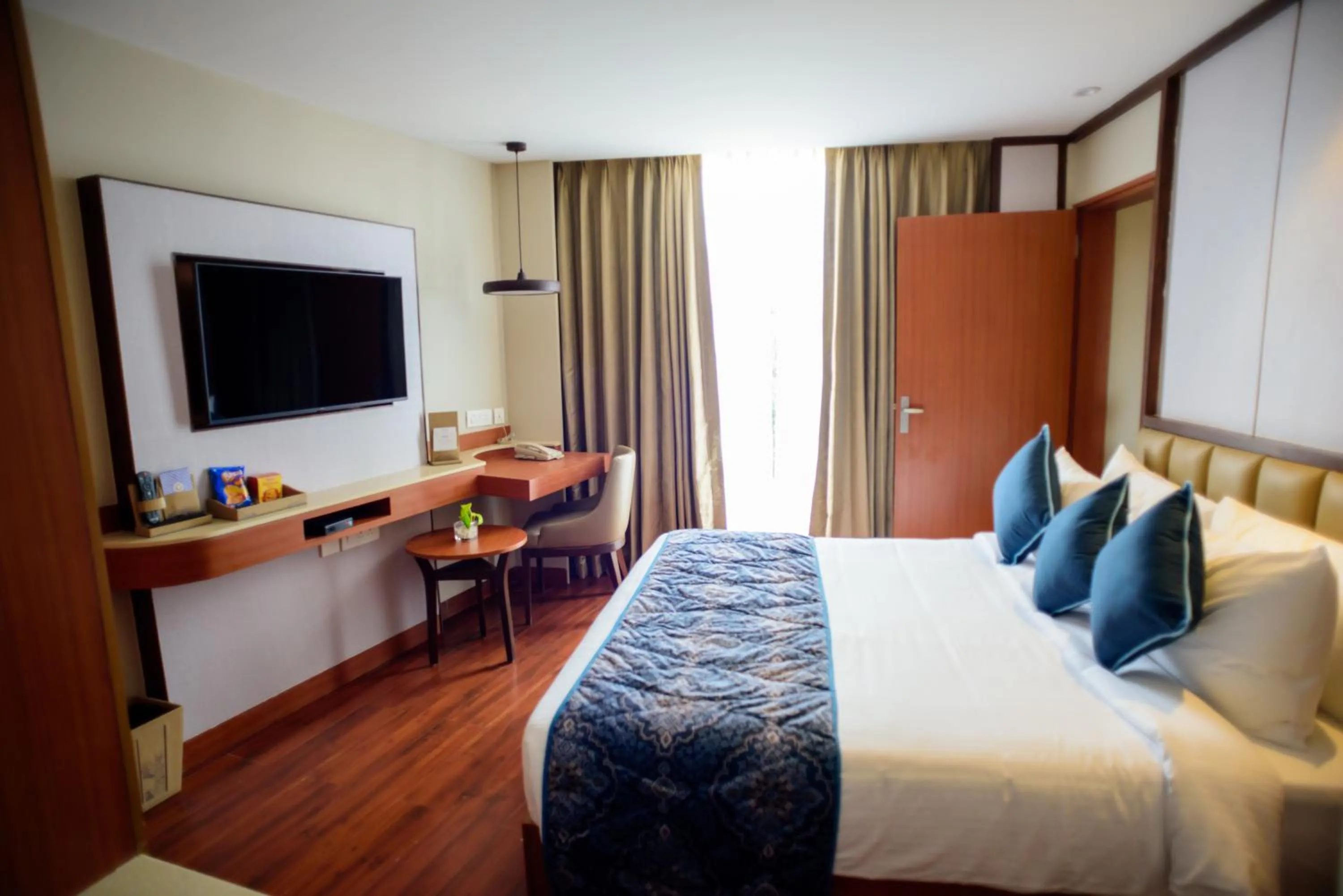 Bedroom, Bed in Fortune Select Candolim, Goa - Member ITC Hotels' Group