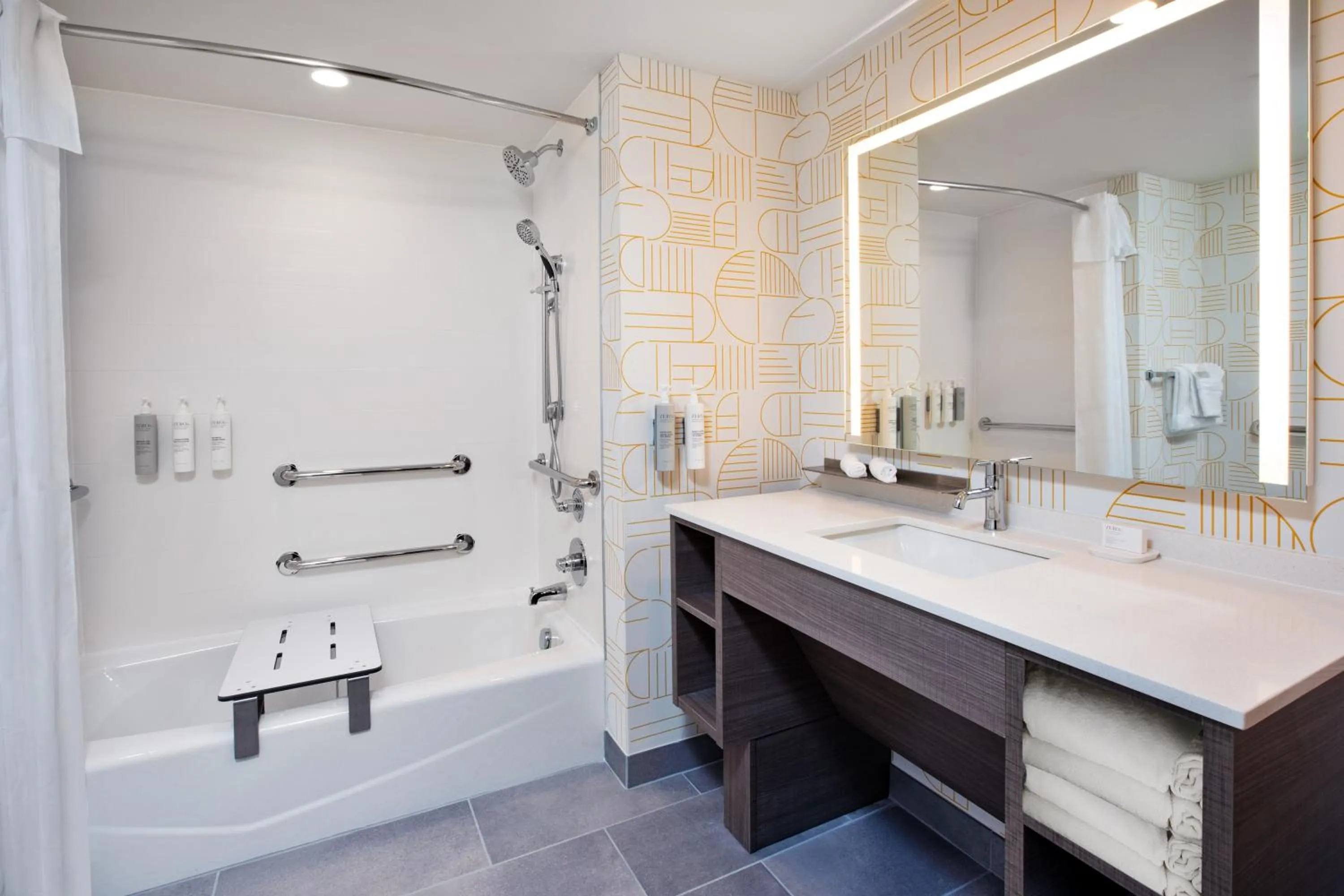 Property building in Home2 Suites By Hilton Grand Rapids Northeast