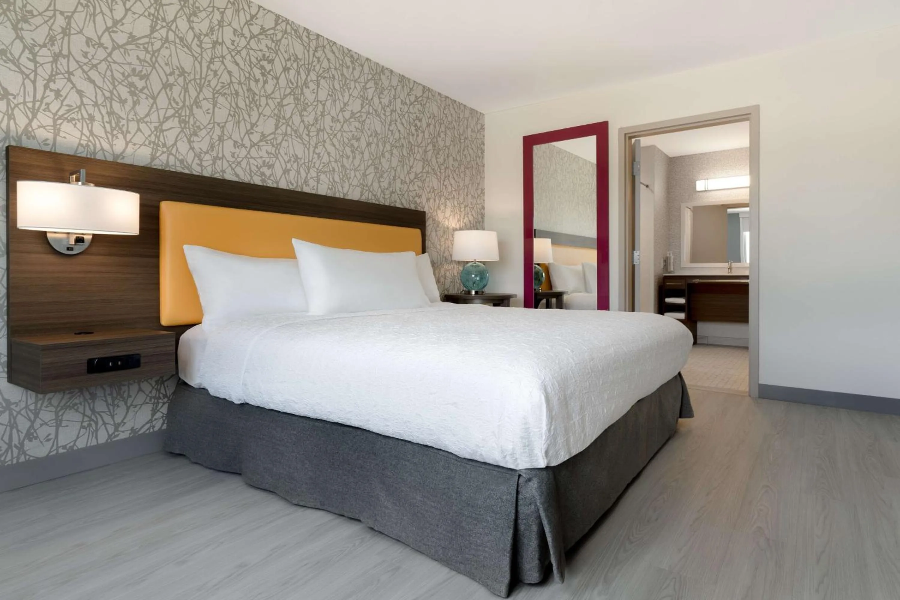 Bed in Home2 Suites By Hilton Kokomo