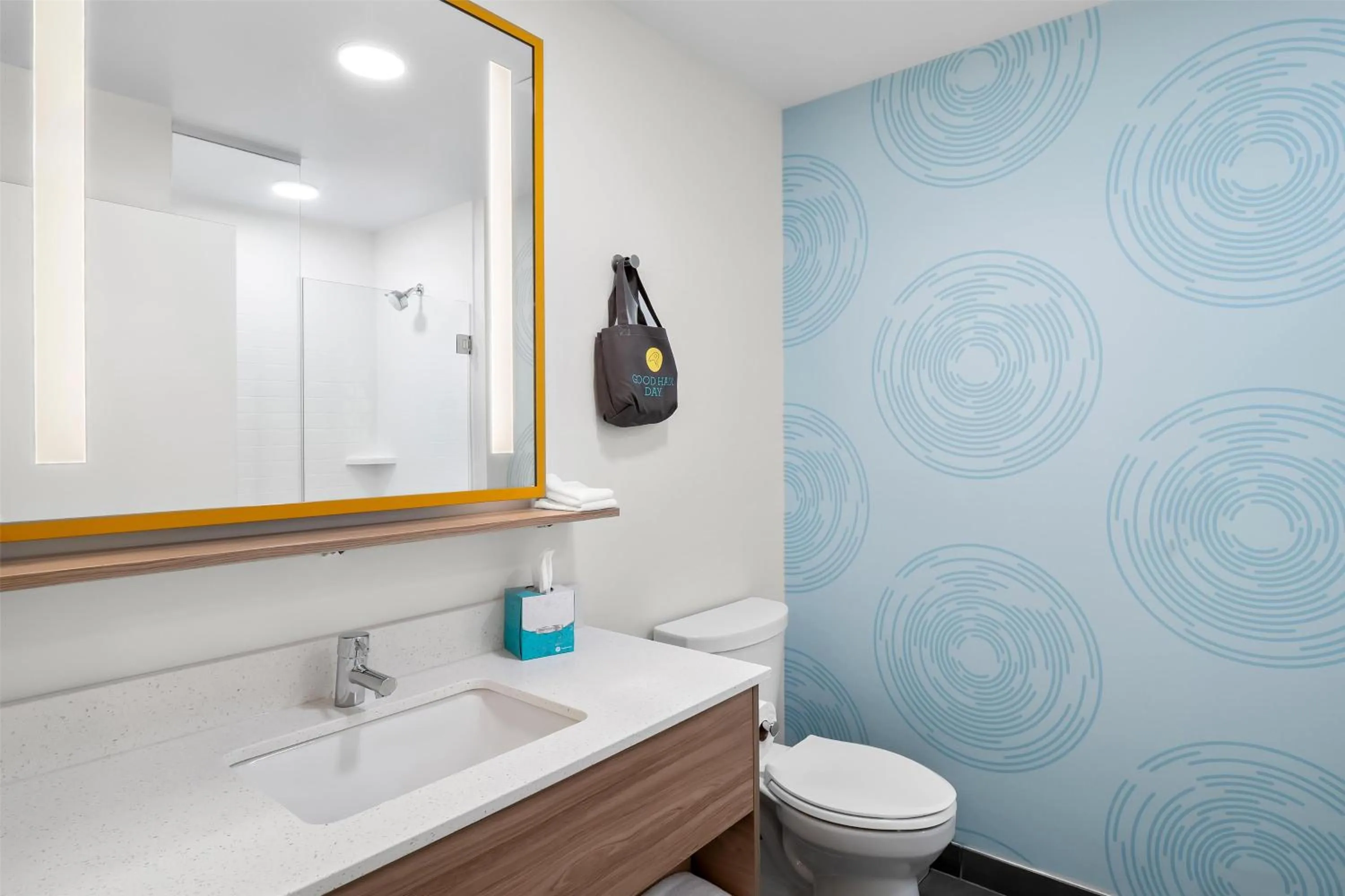 Bathroom in Tru By Hilton Wauseon