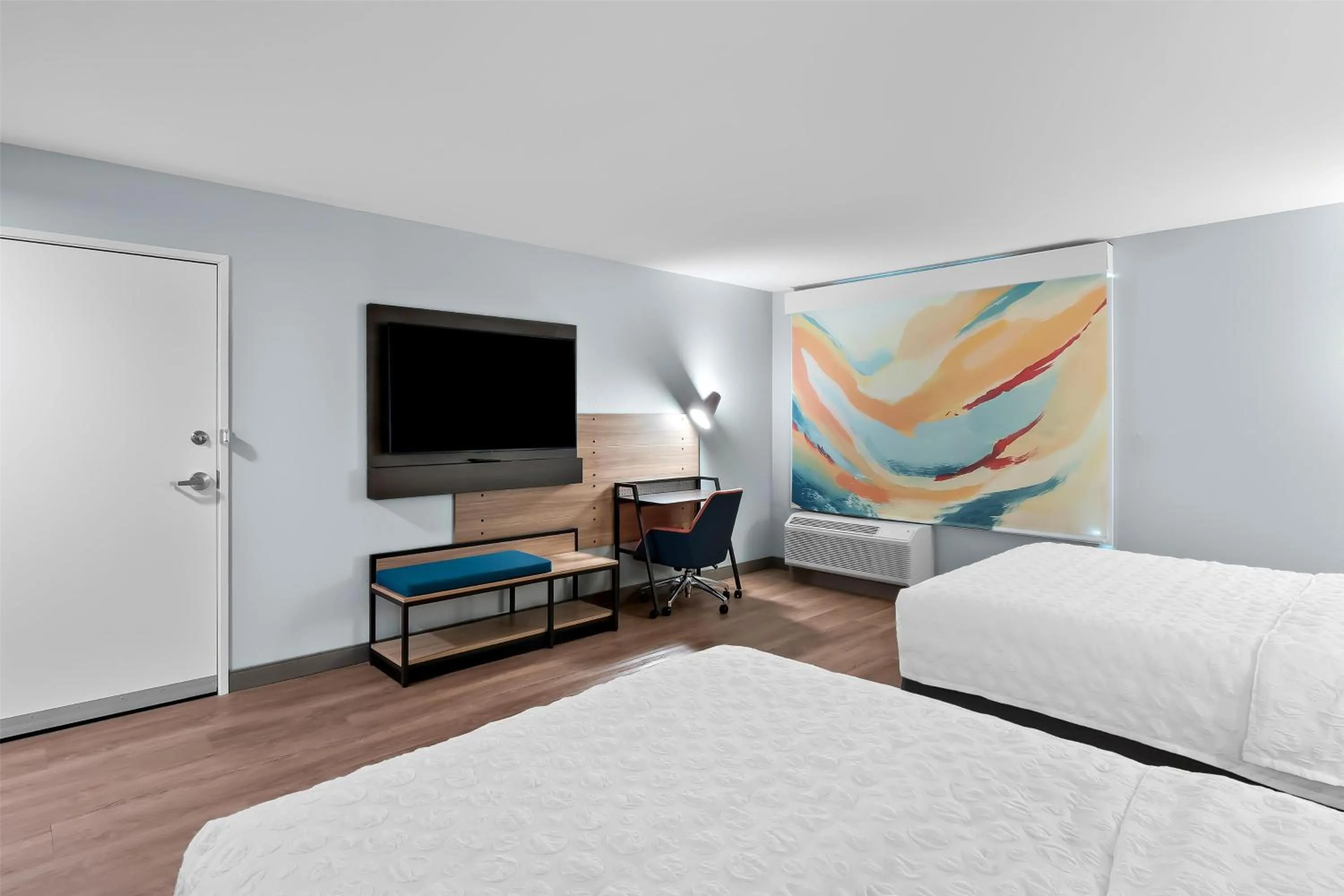 Bed in Tru By Hilton Wauseon