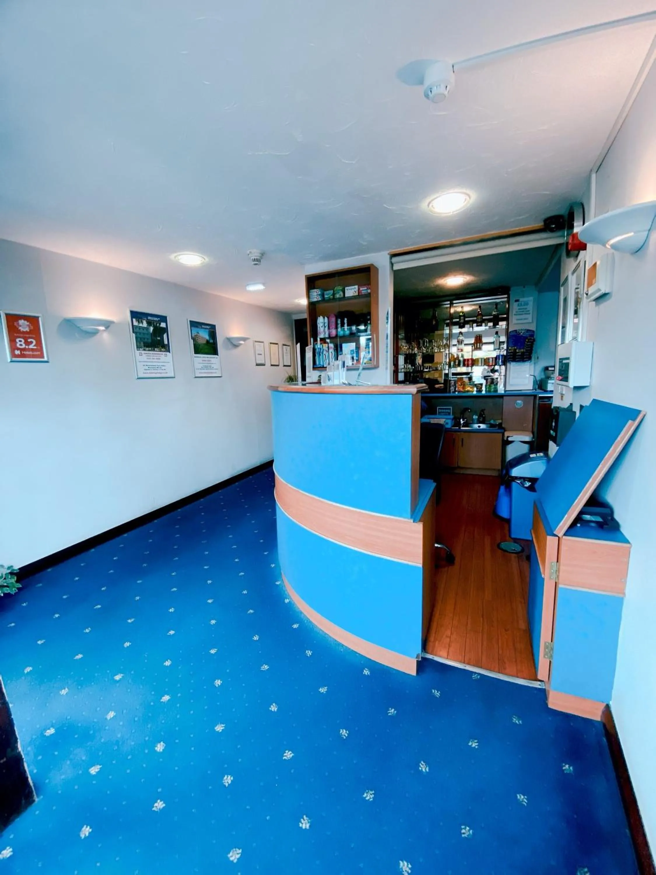 Lounge or bar in Redwings Lodge Sawtry Huntingdon