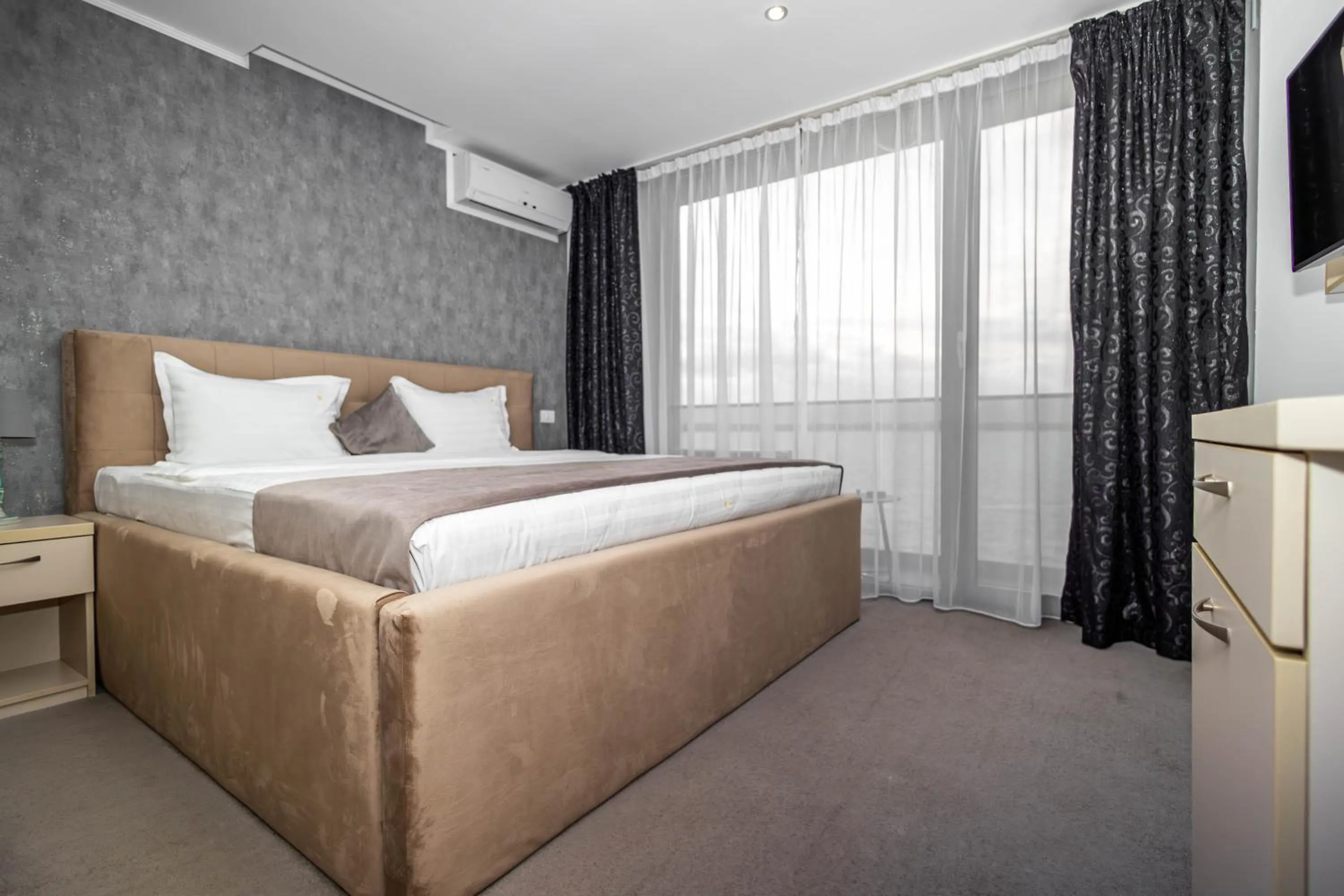 Bed in OBA LUXURY BOUTIQUE