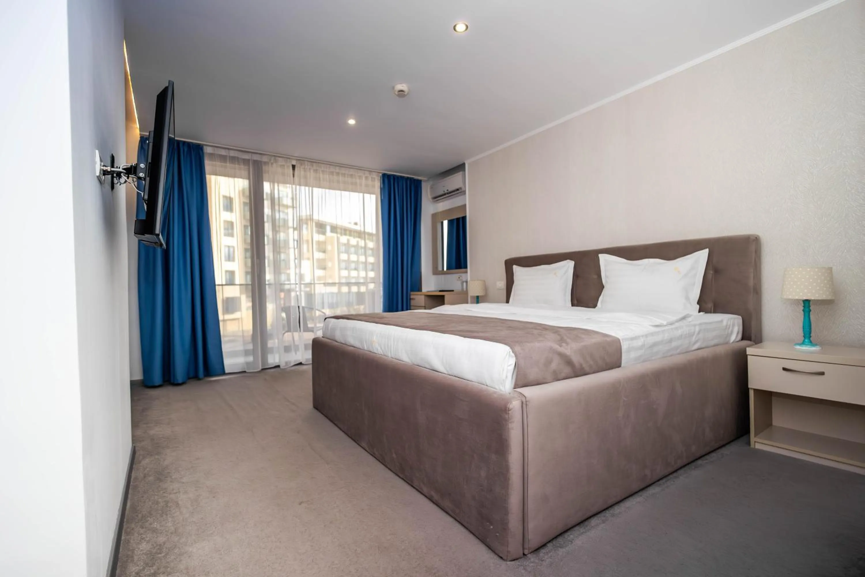 Bed in OBA LUXURY BOUTIQUE