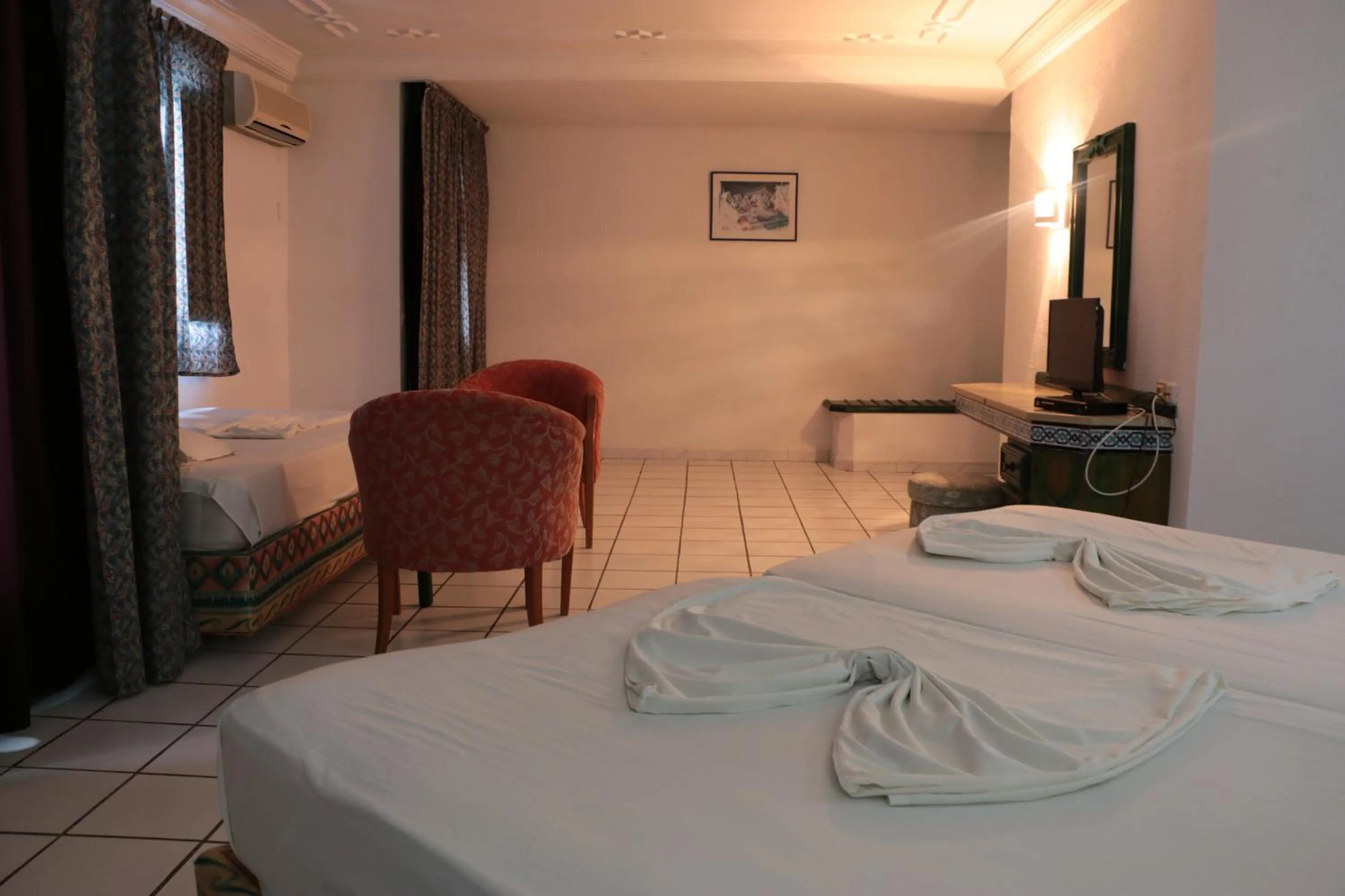 Bed in Hotel Le Khalife