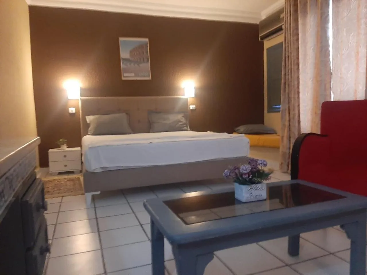 Bed in Hotel Le Khalife