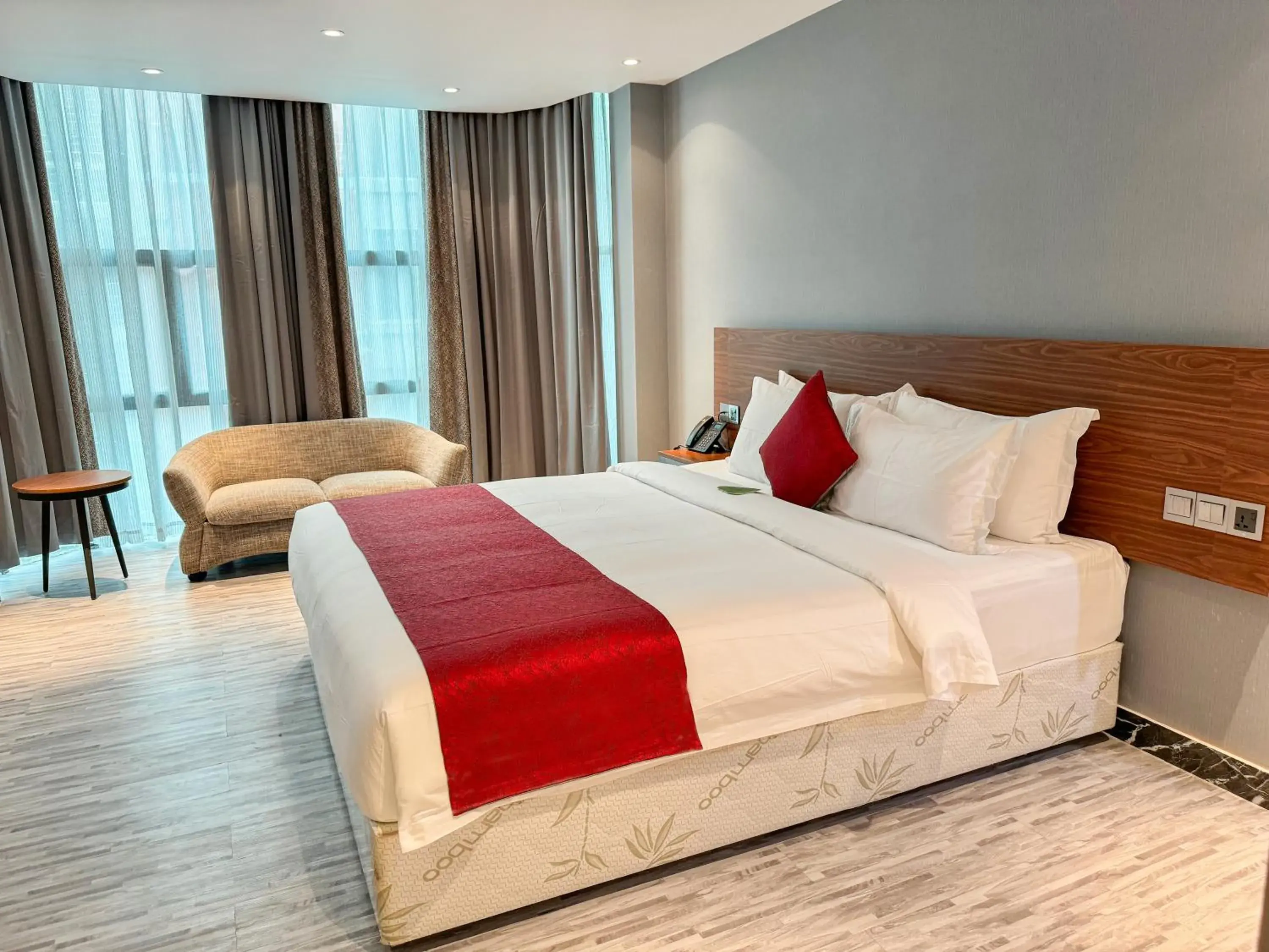 Large Double Room in Hotel Omni Residency Baridhara Large Double Room in Hotel Omni Residency Baridhara