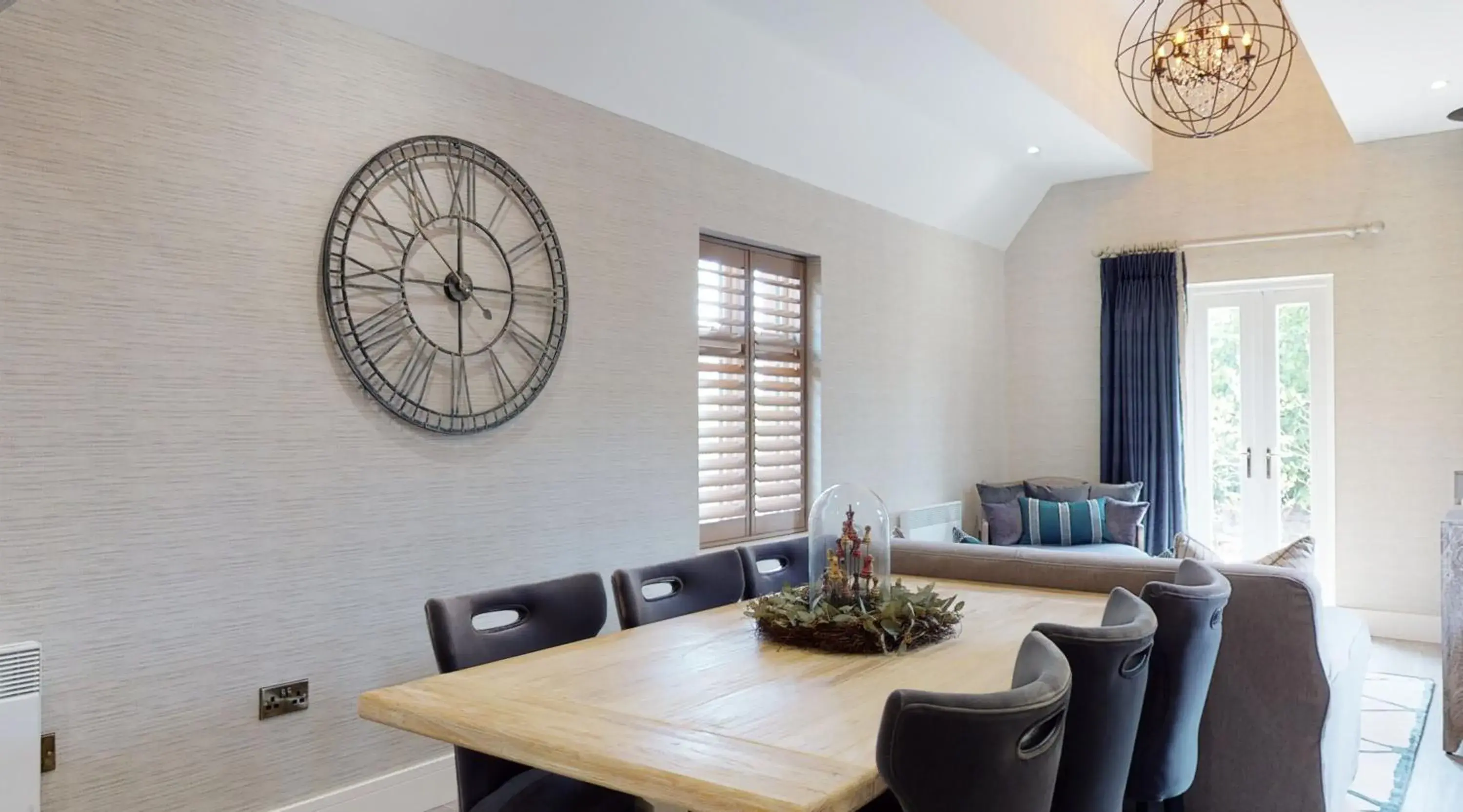 Two-Bedroom Cottage in Aldwark Manor Estate Two-Bedroom Cottage in Aldwark Manor Estate