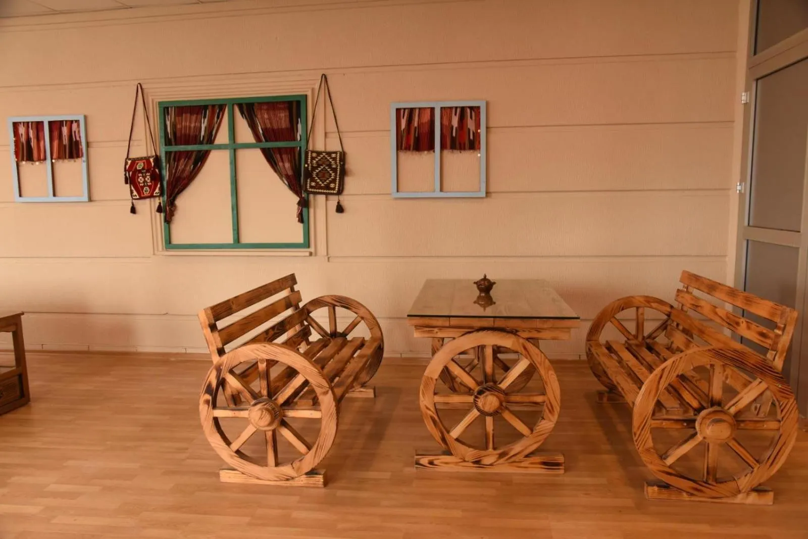 Seating area in Cevaher Hotel & Suıtes