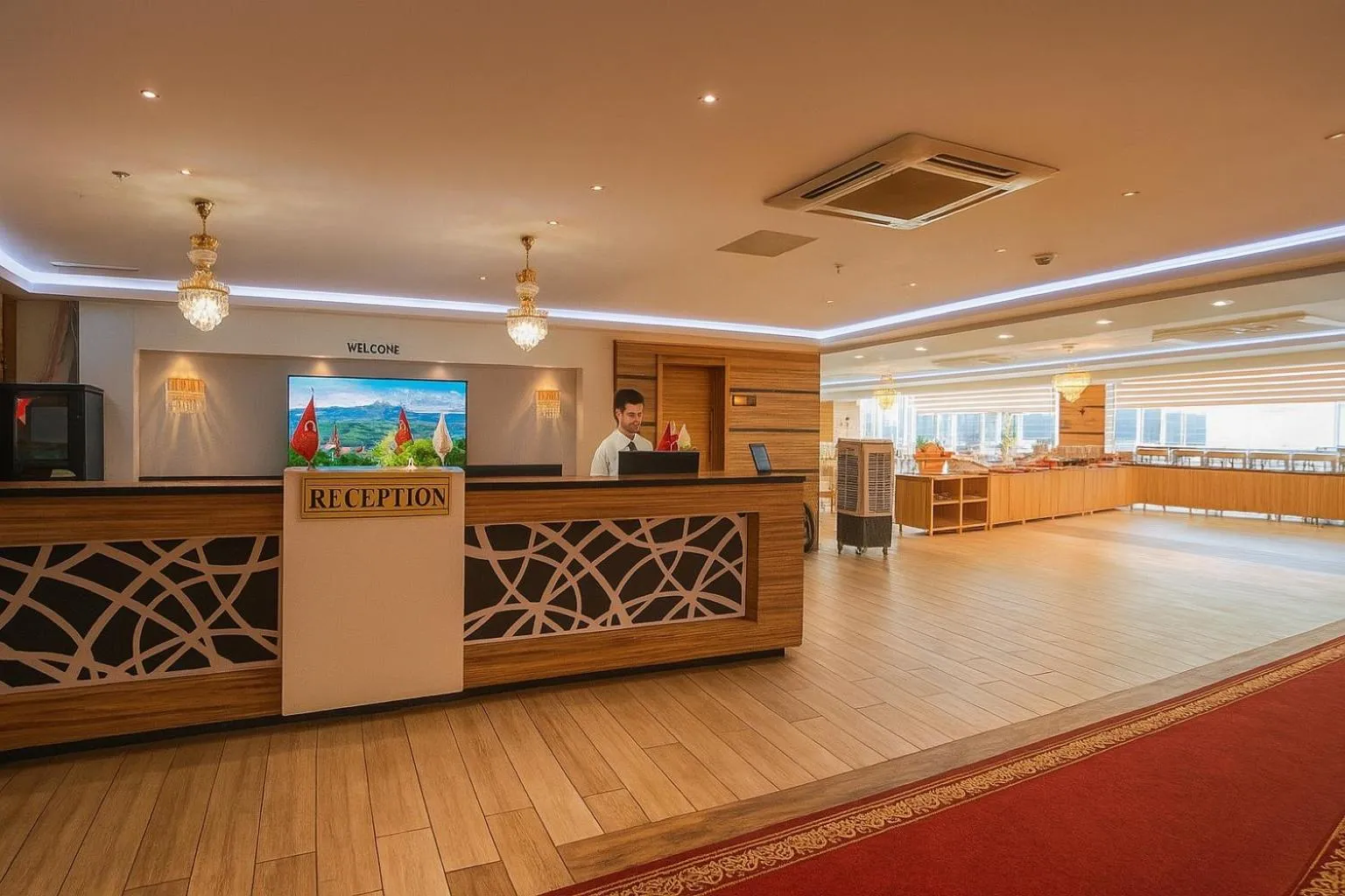 Lobby or reception in Cevaher Hotel & Suıtes