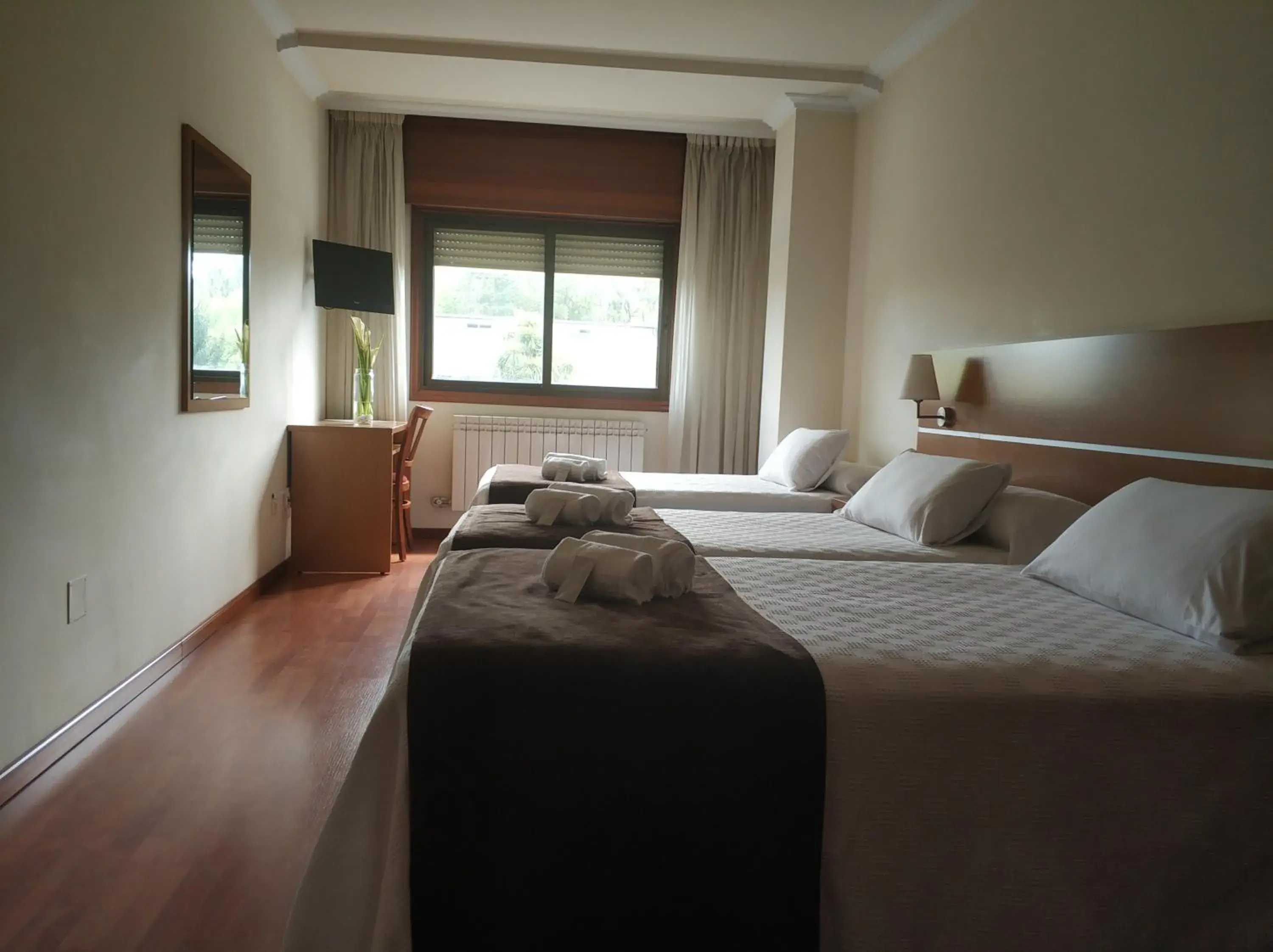 Comfort Triple Room in Hotel Avión by Bossh! Hotels Comfort Triple Room in Hotel Avión by Bossh! Hotels