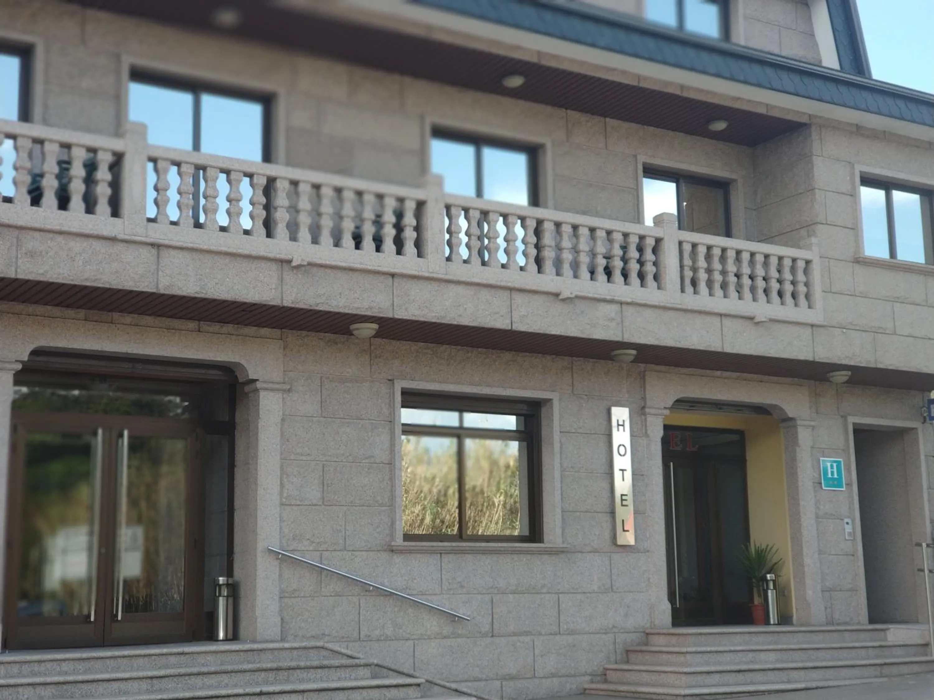 Property building in Hotel Avión by Bossh! Hotels