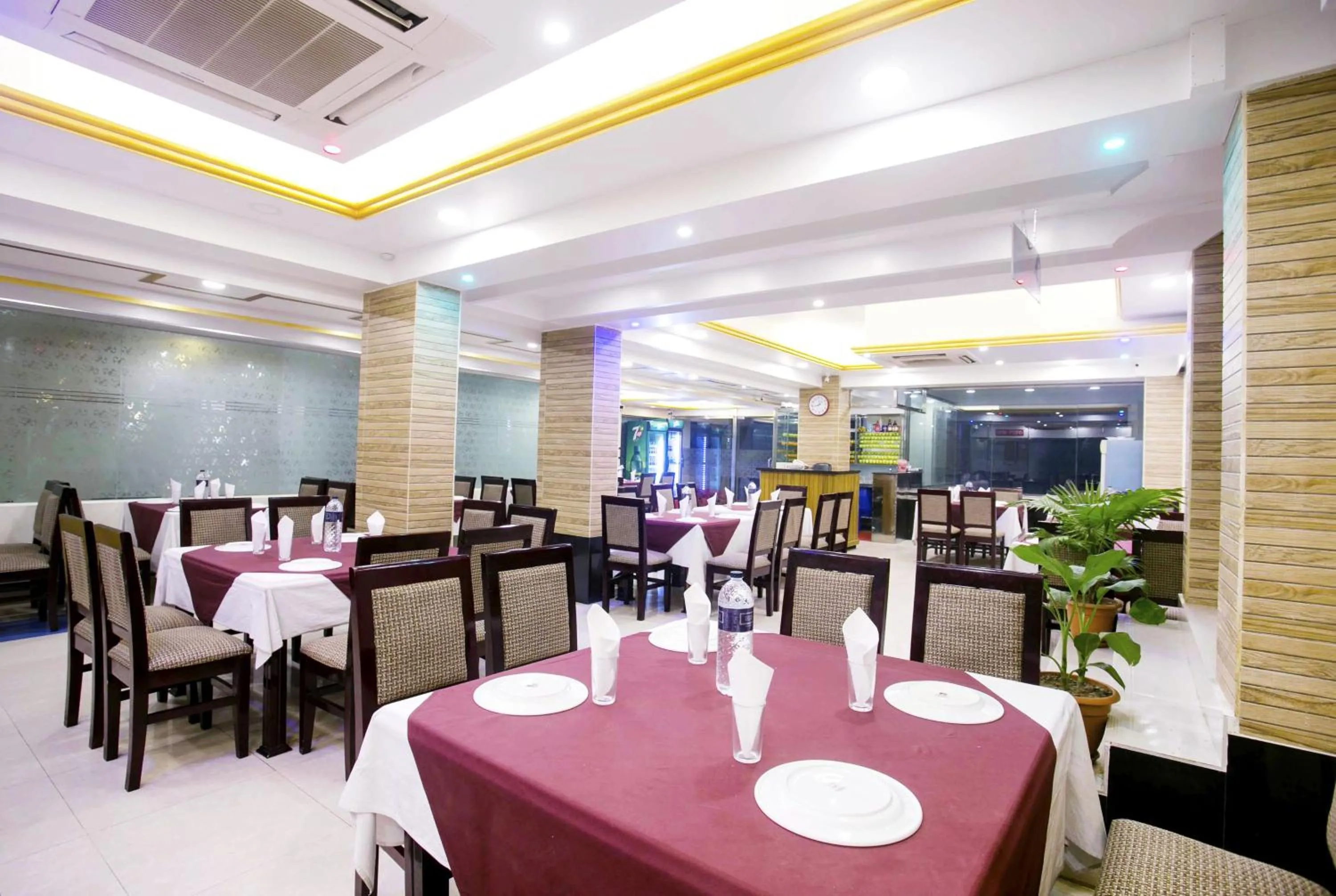 Restaurant/places to eat in Panshi Inn Sylhet