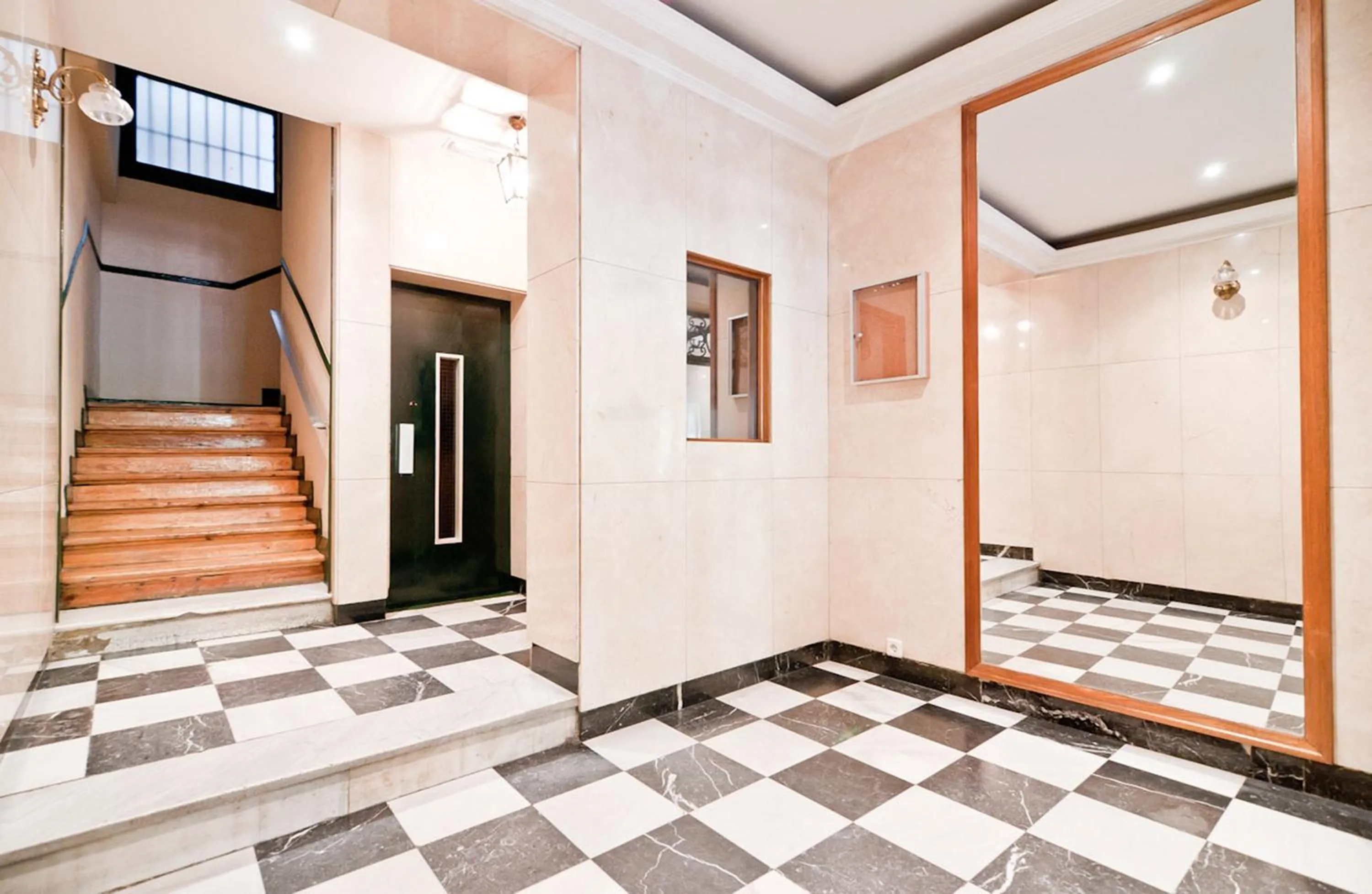 Lobby or reception, Bed in Hostal Asunción