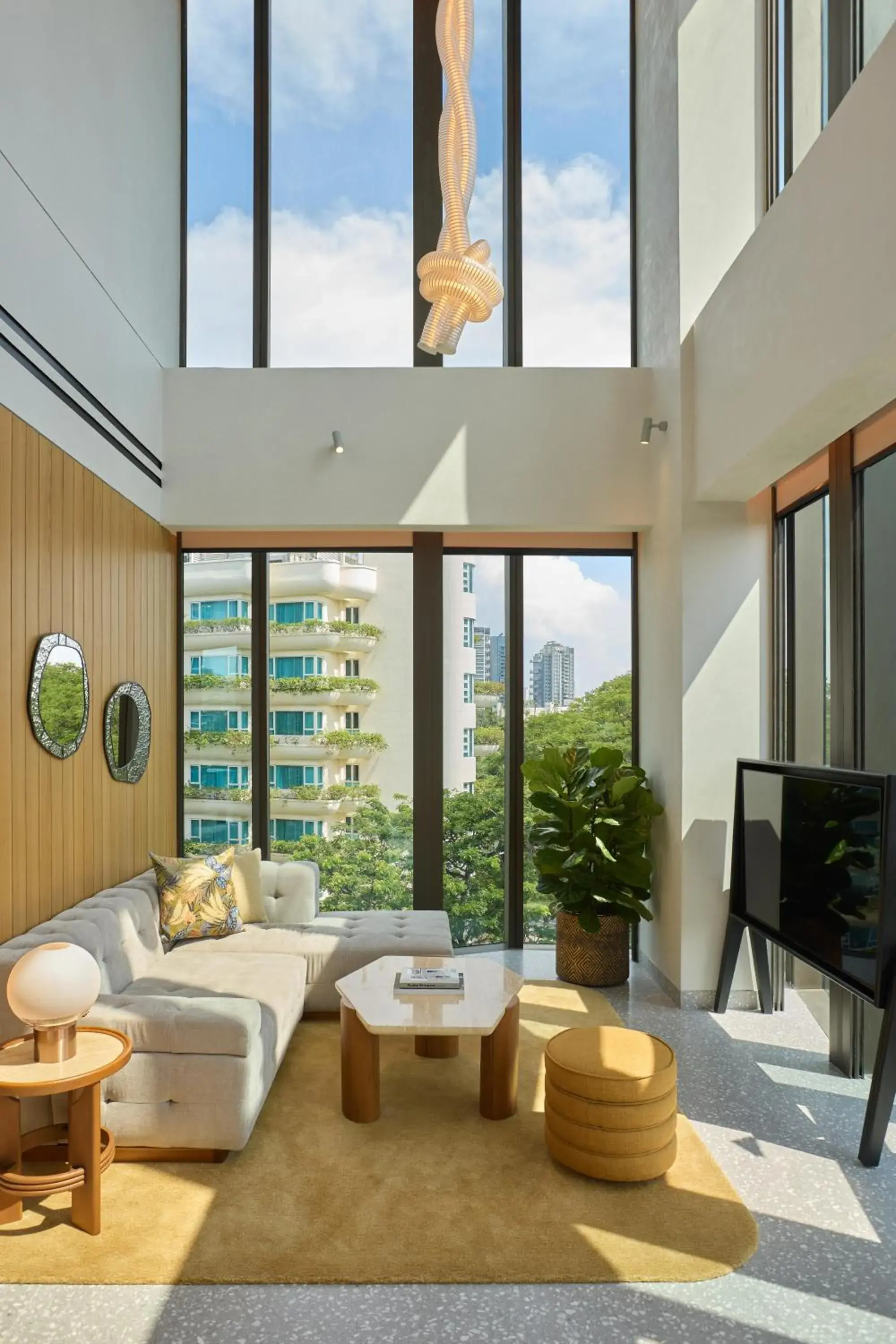 Suite with Pool View in The Standard, Singapore Suite with Pool View in The Standard, Singapore