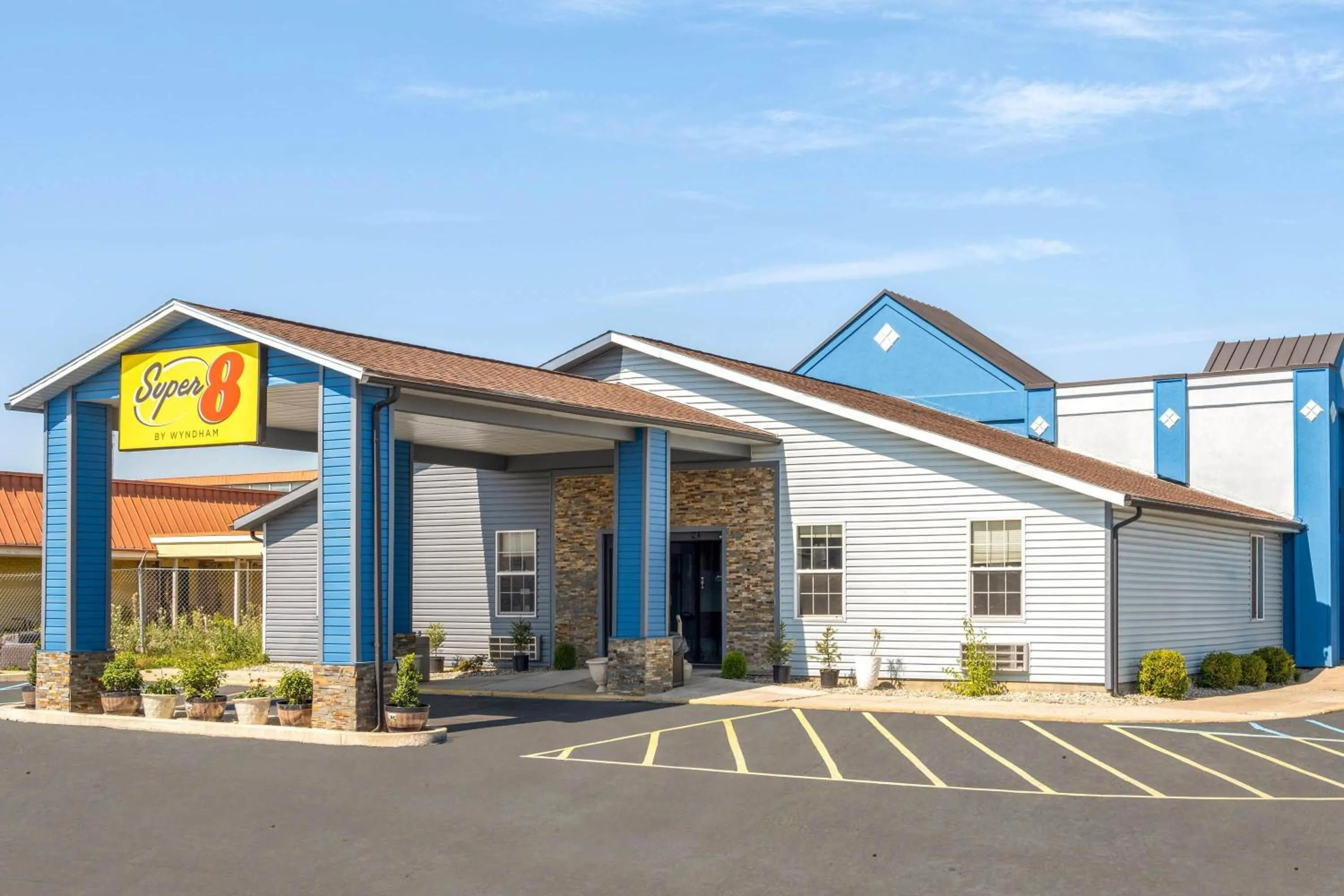 Property building in Super 8 by Wyndham Fort Wayne