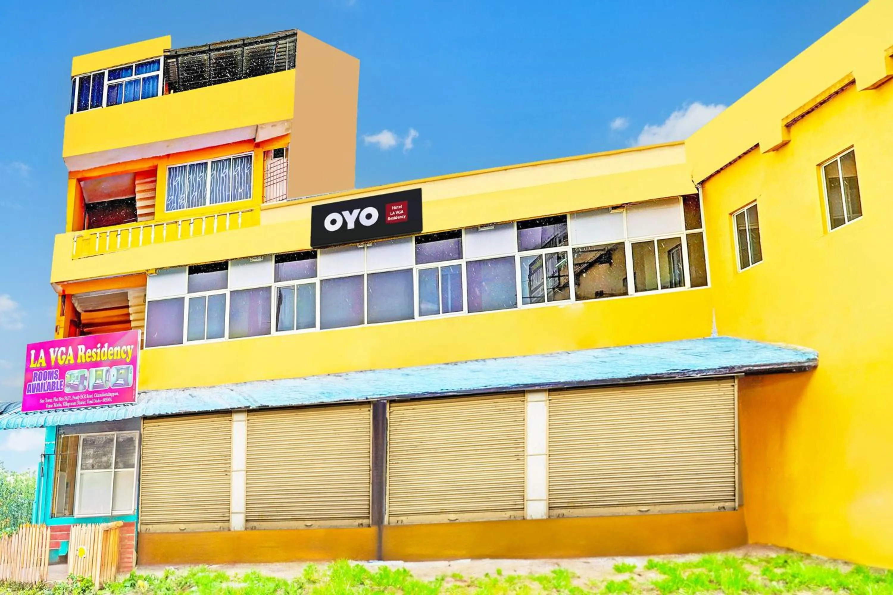 Facade/entrance in Hotel O by OYO LA VGA RESIDENCY