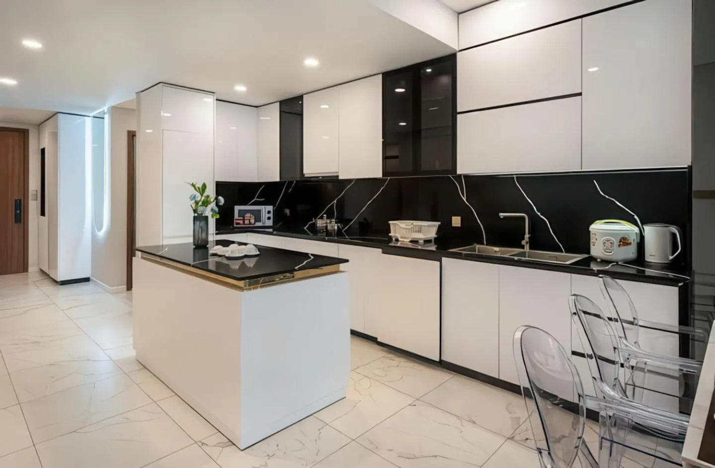 Kitchen or kitchenette in The Galleria Thủ Thiêm - Panorama Sky View