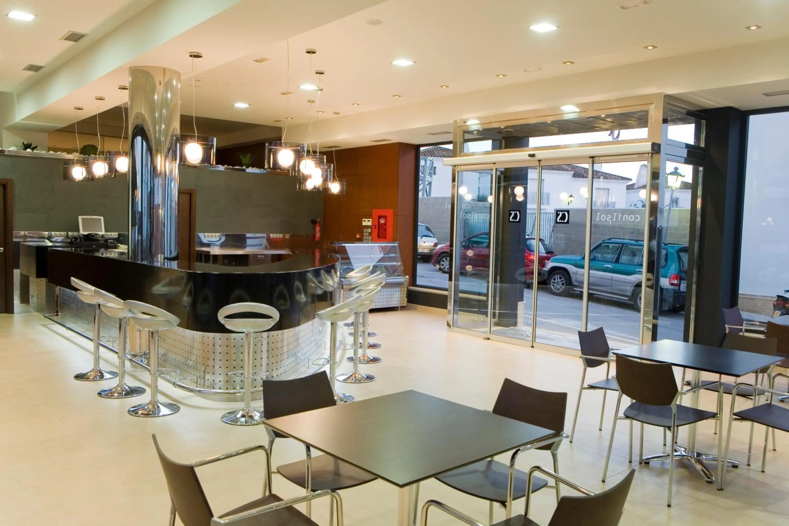 Restaurant/places to eat in Hotel y Apartamentos Conilsol