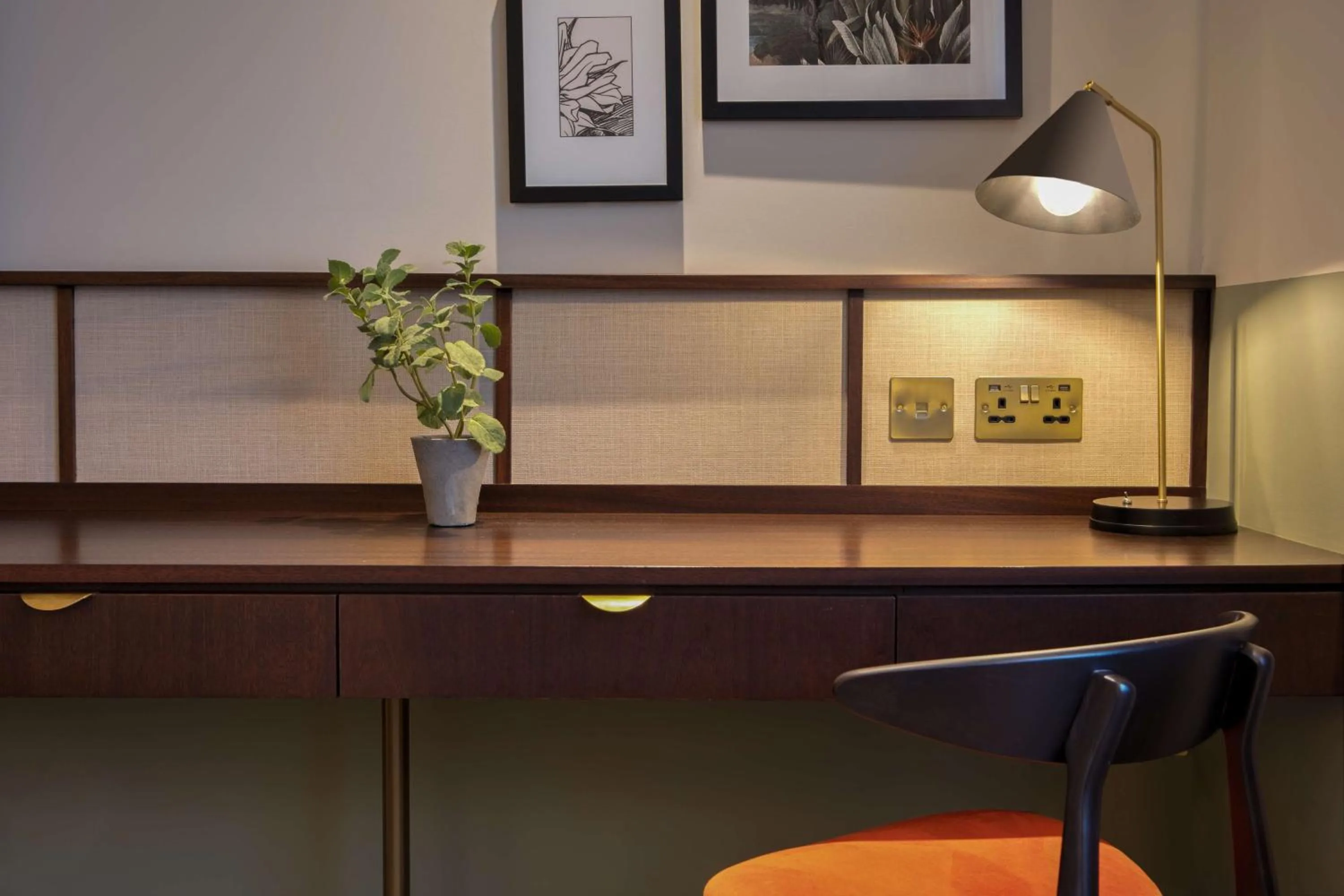 Bedroom in The Samuel Ryder Hotel St Albans, Tapestry Collection Hilton