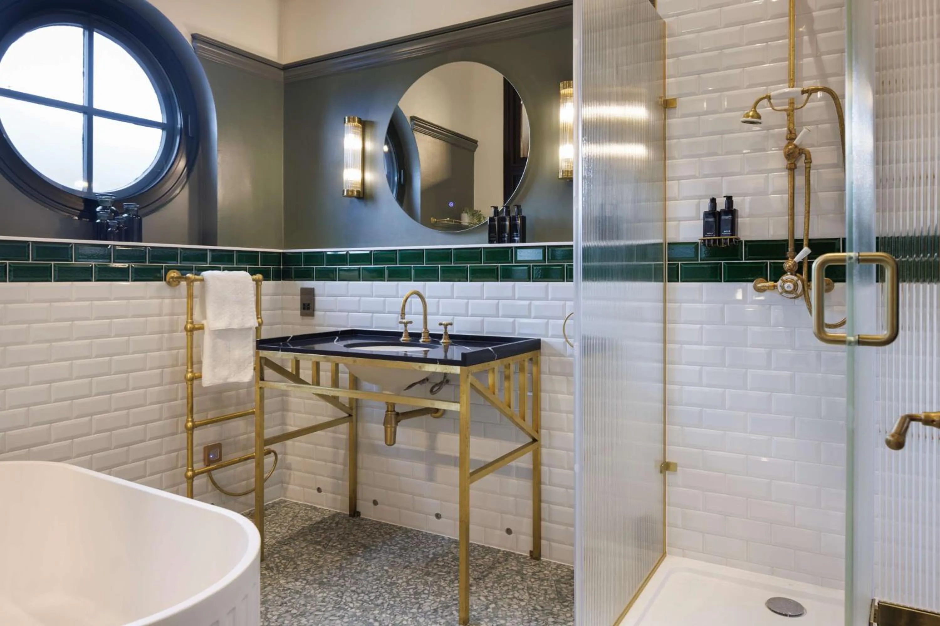 Bathroom in The Samuel Ryder Hotel St Albans, Tapestry Collection Hilton