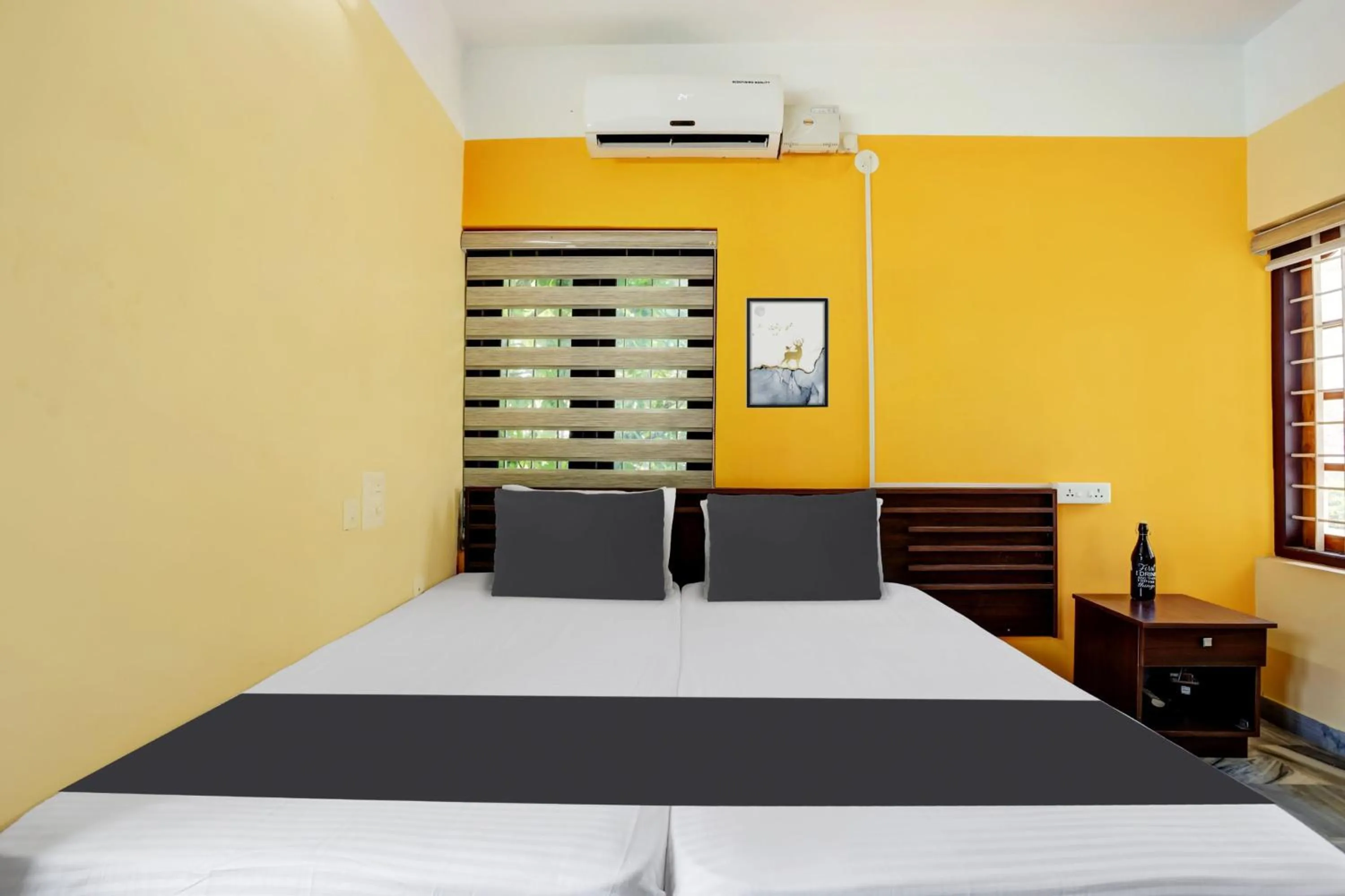 Bedroom, Bed in Hotel O LM RESIDENCY