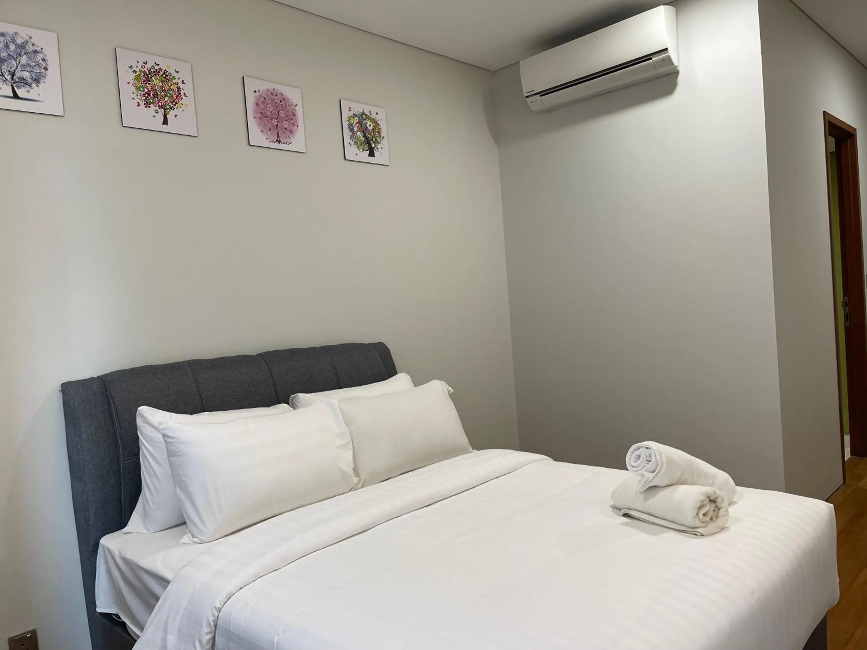 Bedroom, Bed in Sky Suites KLCC by Luna KL