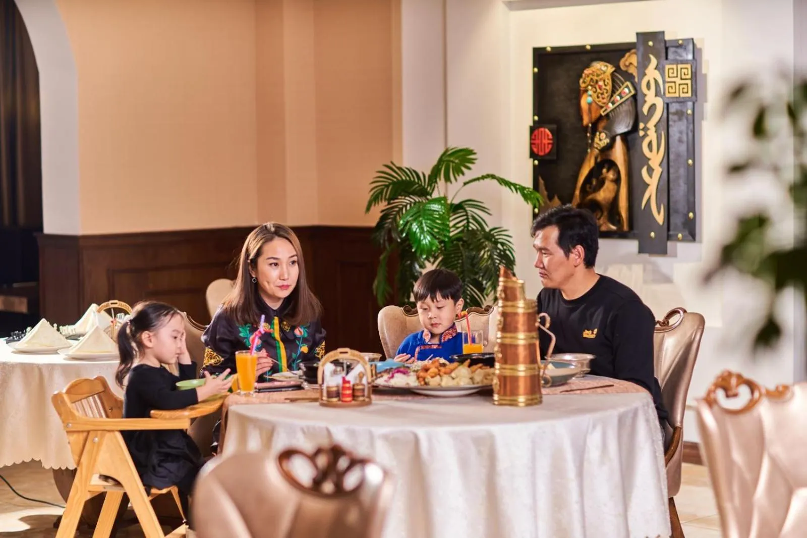 Restaurant/places to eat in Amar Hotel Ulaanbaatar live