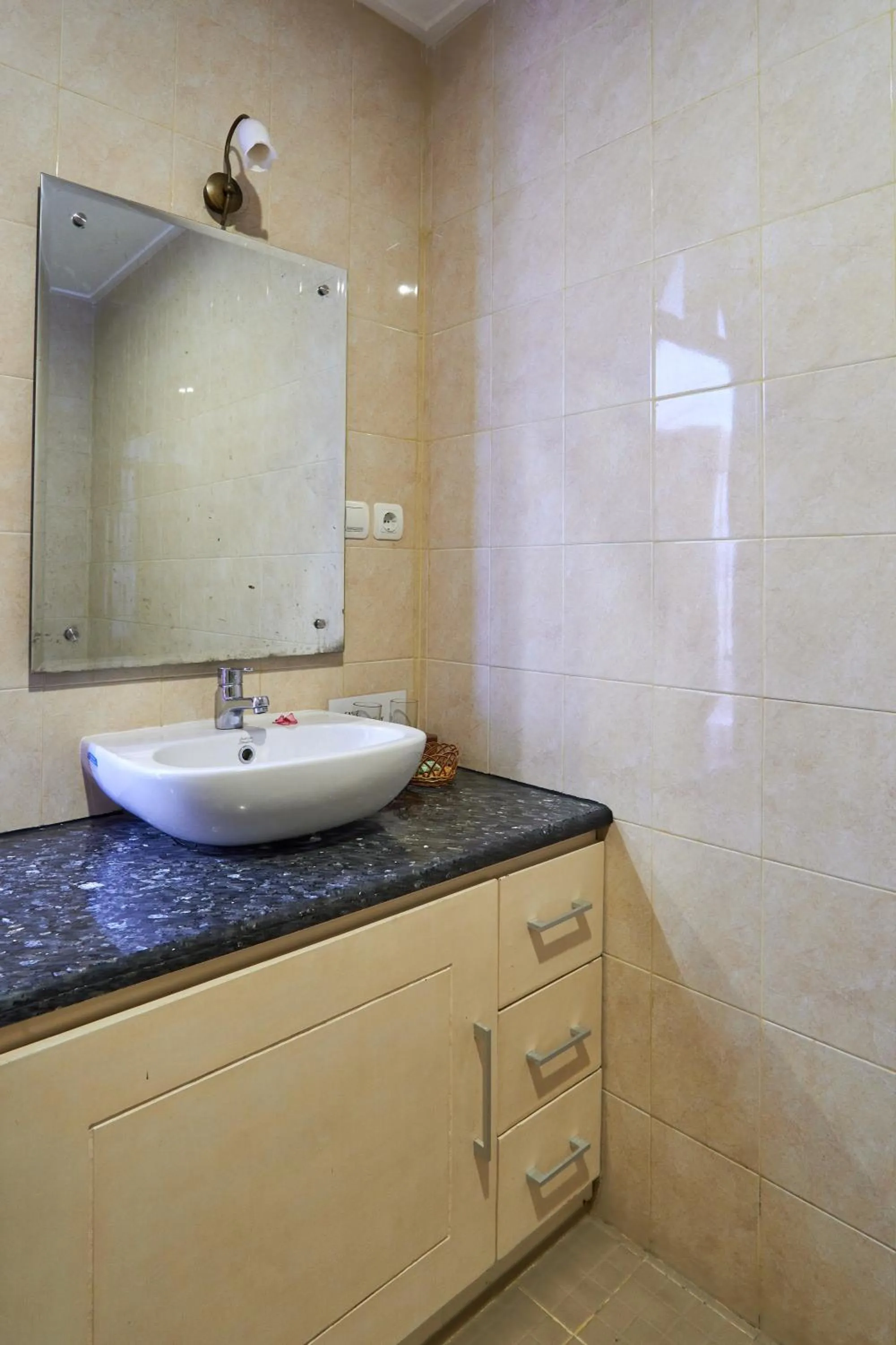 Bathroom in Attara Hills Sunset Villa Senggigi