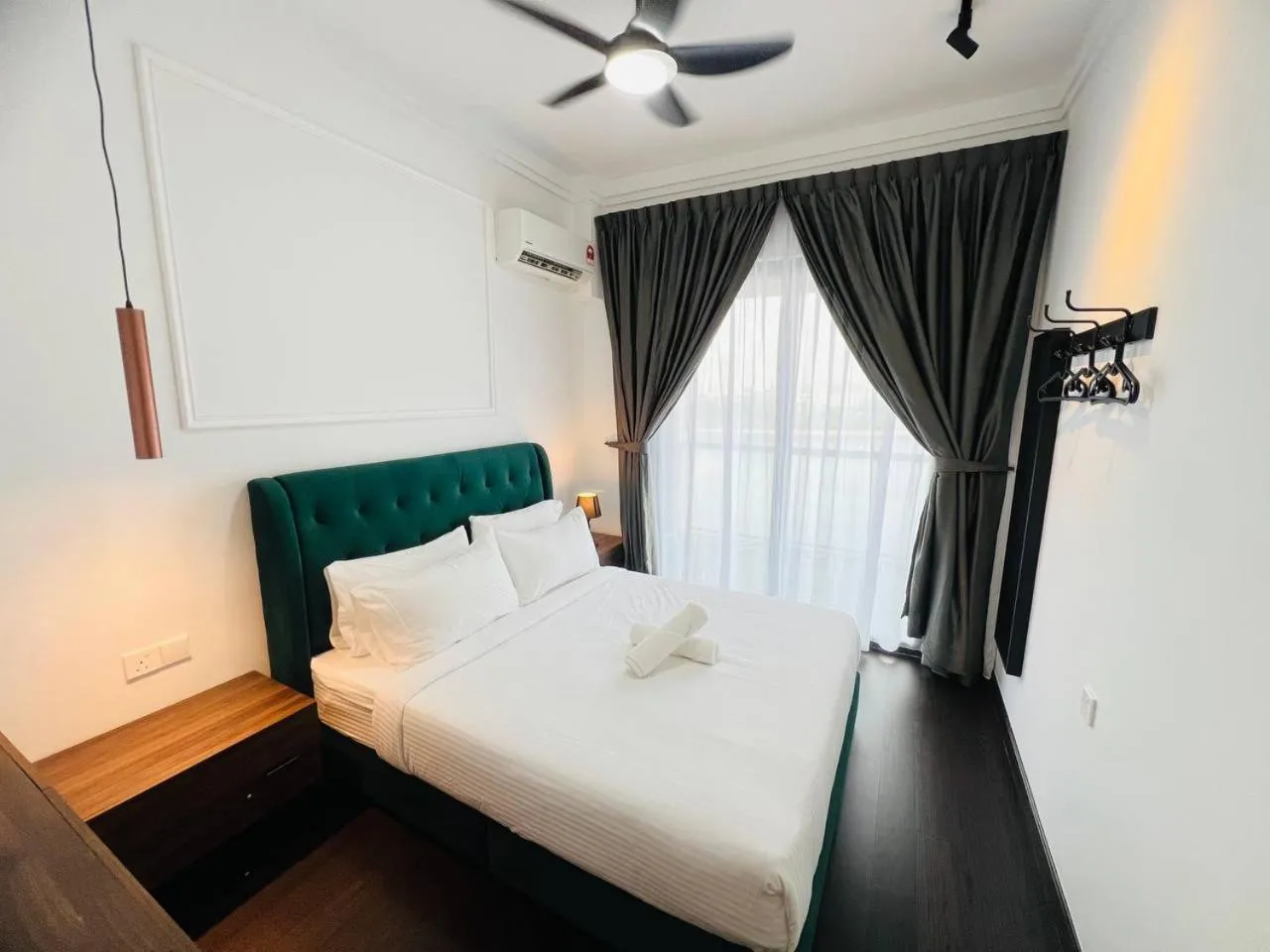 Bed in R&F Seine Region by ANJU