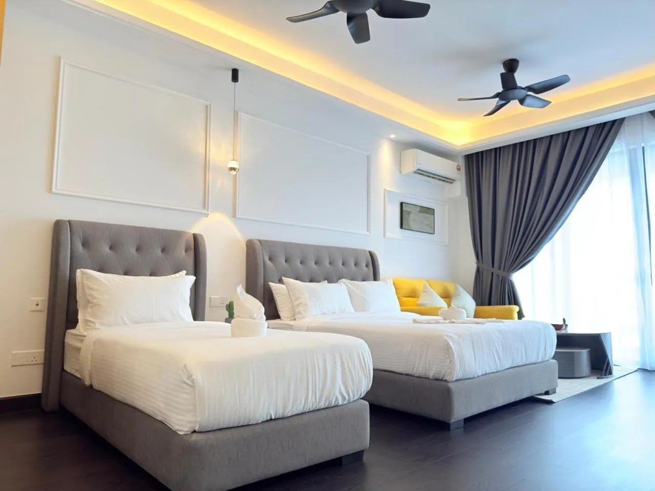 Bed in R&F Seine Region by ANJU