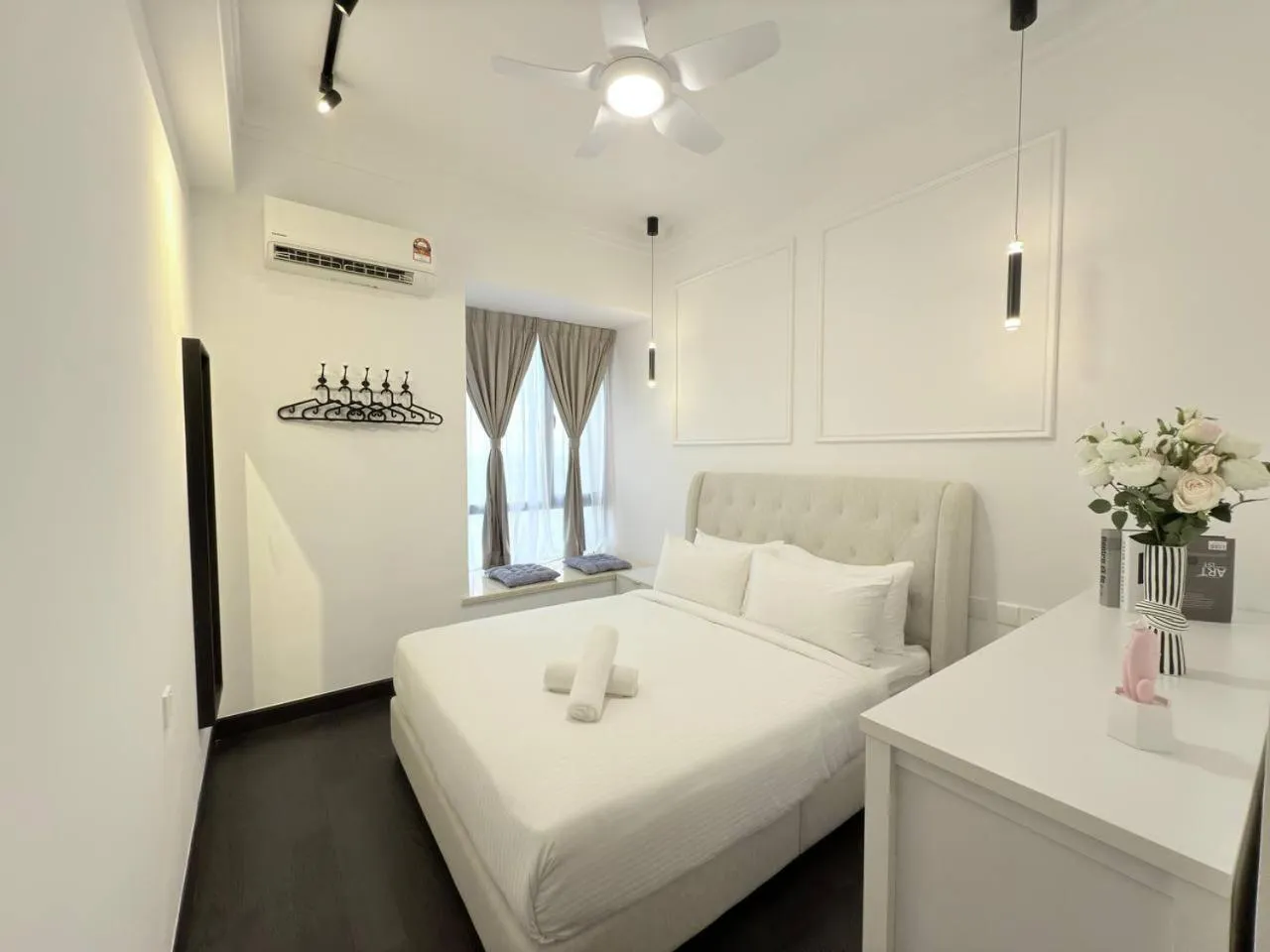 Bed in R&F Seine Region by ANJU