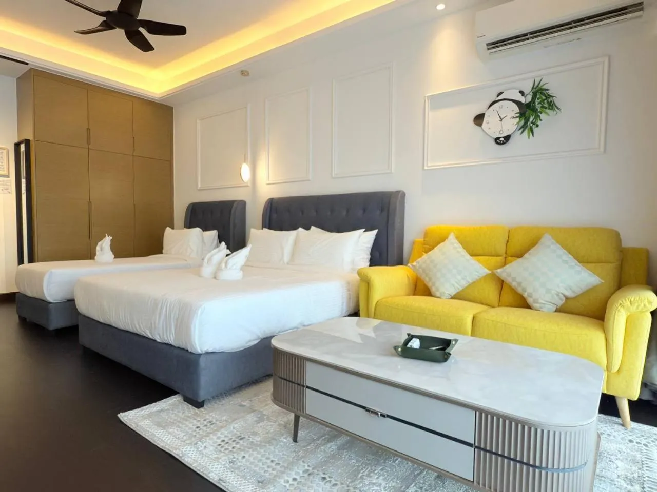 Bed in R&F Seine Region by ANJU