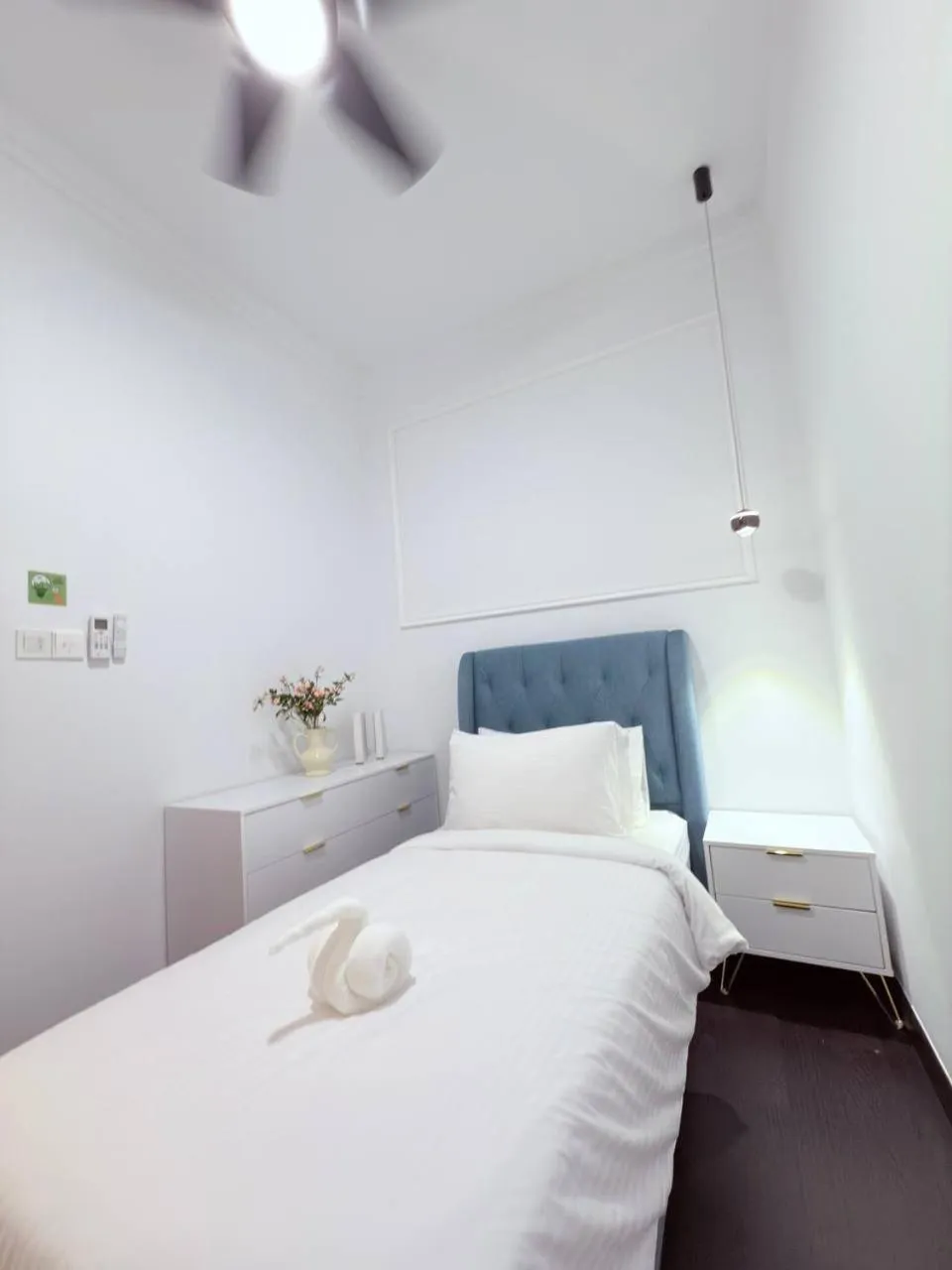 Bed in R&F Seine Region by ANJU