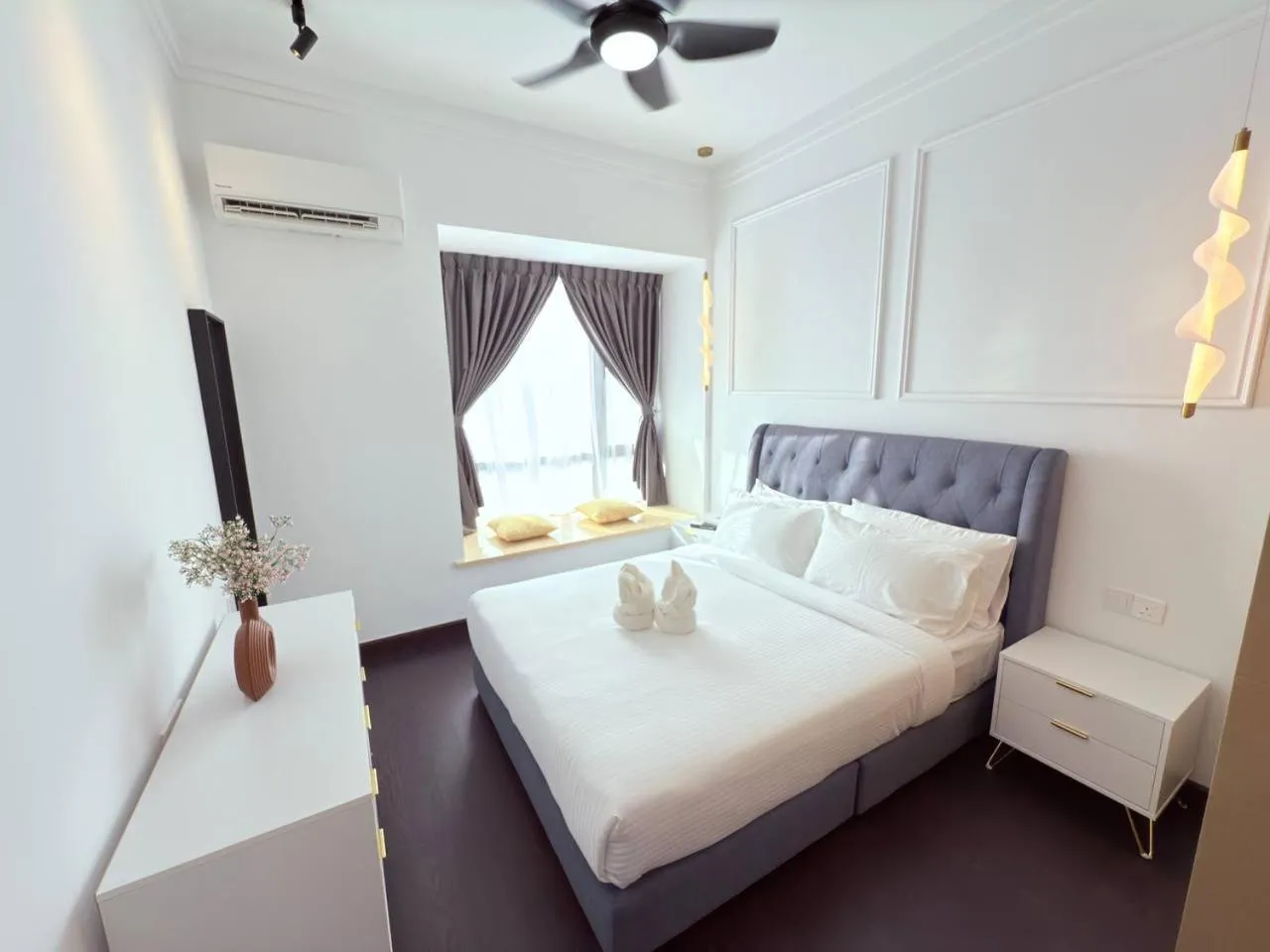 Bed in R&F Seine Region by ANJU