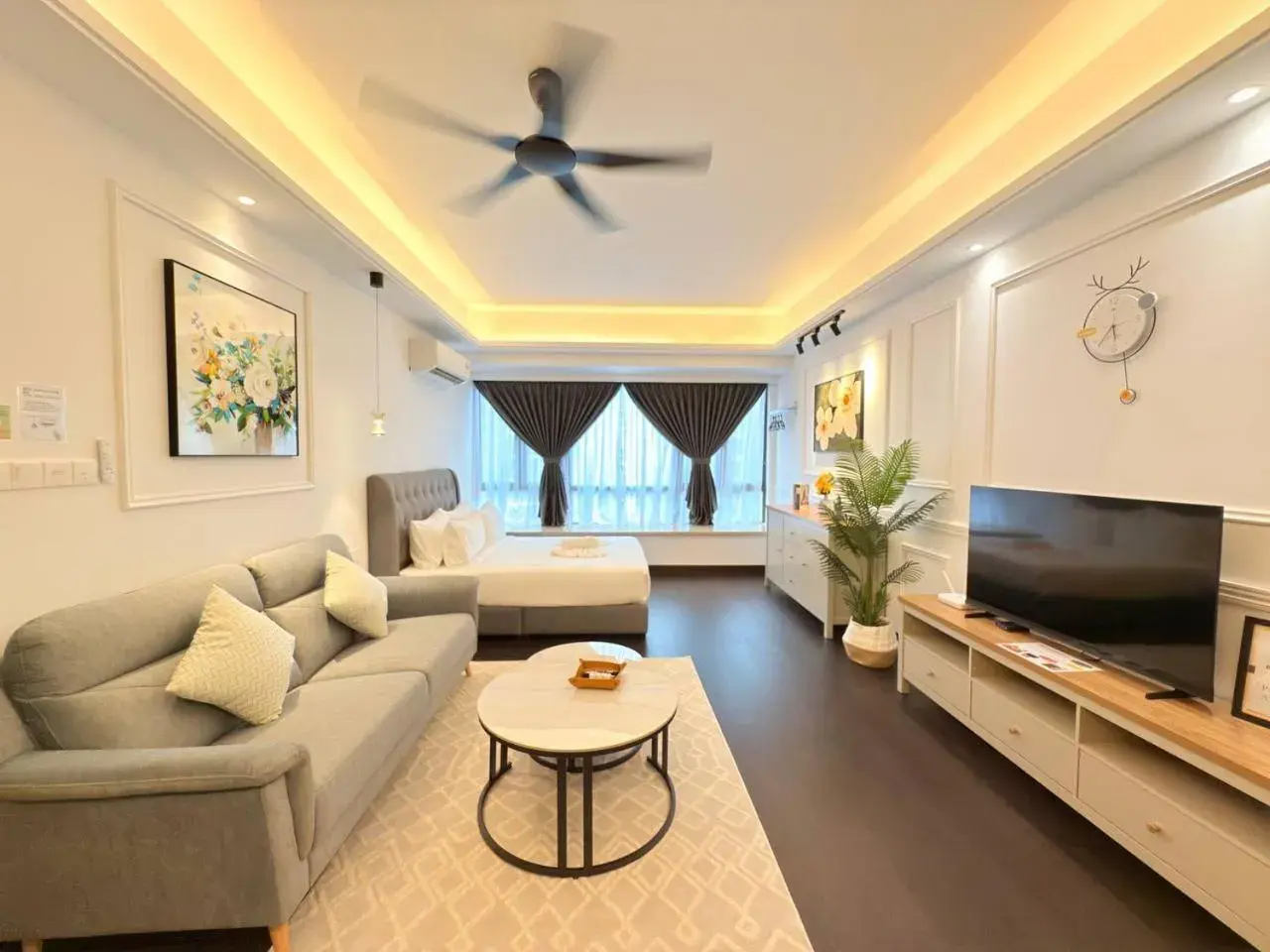 Queen Studio - Disability Access in R&F Seine Region by ANJU Queen Studio - Disability Access in R&F Seine Region by ANJU